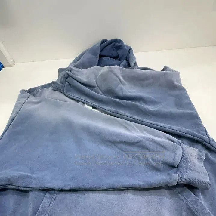 Balenciaga Balenciaga Comfort Long Sleeve Hoodie for Men. Size US M / EU 48-50 / 2 - 9 Thumbnail