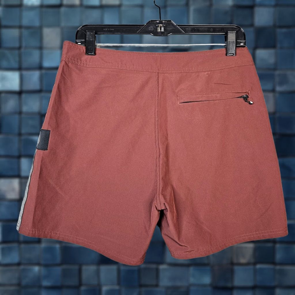 Vintage IPD Surf B100 Fit Men's Dark Red Board Shorts Size 31 Surf Shorts Regular Fit Casual Beach Polyester 31 in Red Mens Size US 31 - 1 Thumbnail