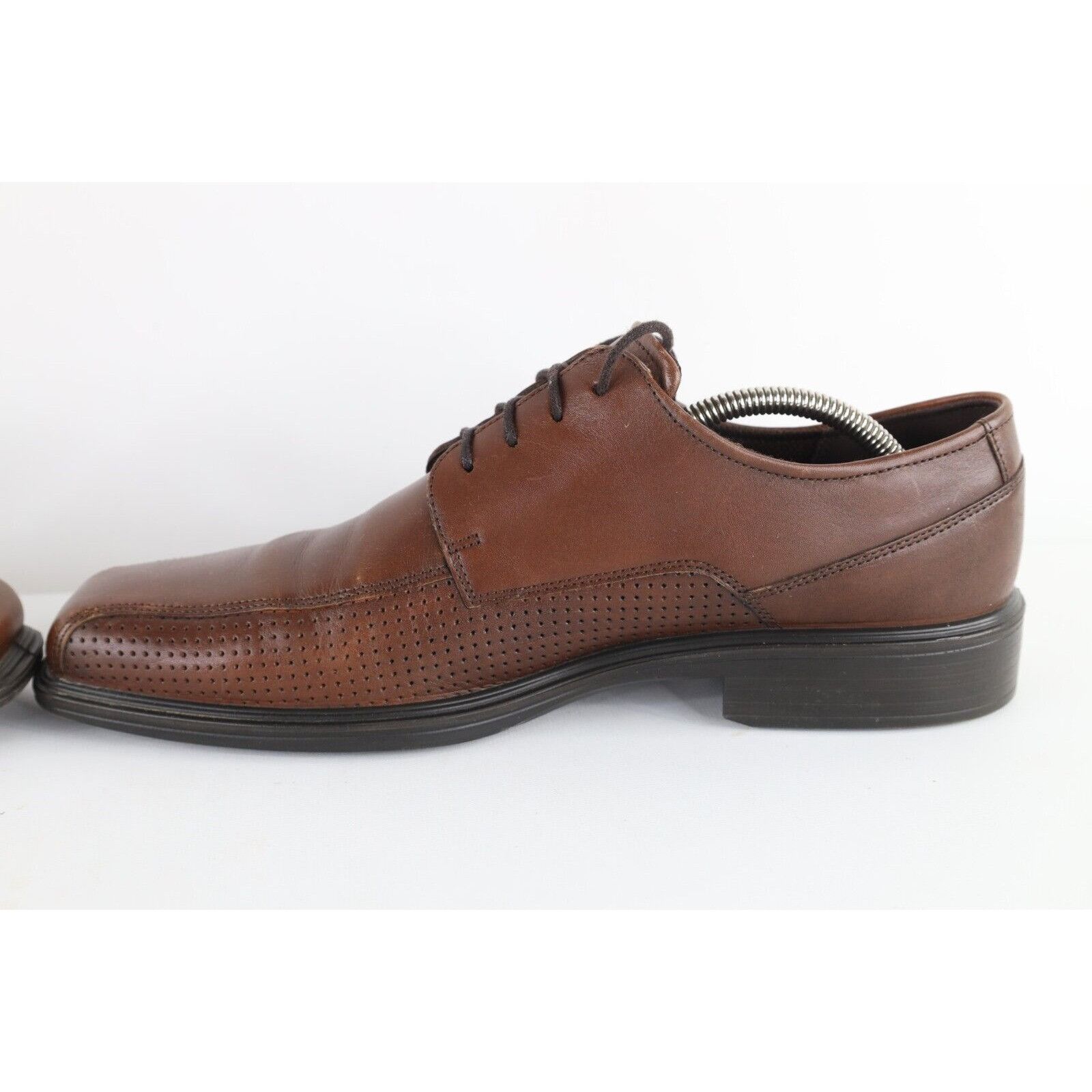 Ecco Ecco Perforated Leather Square Toe Oxford Dress Shoes Size US 10 / EU 43 - 5 Thumbnail