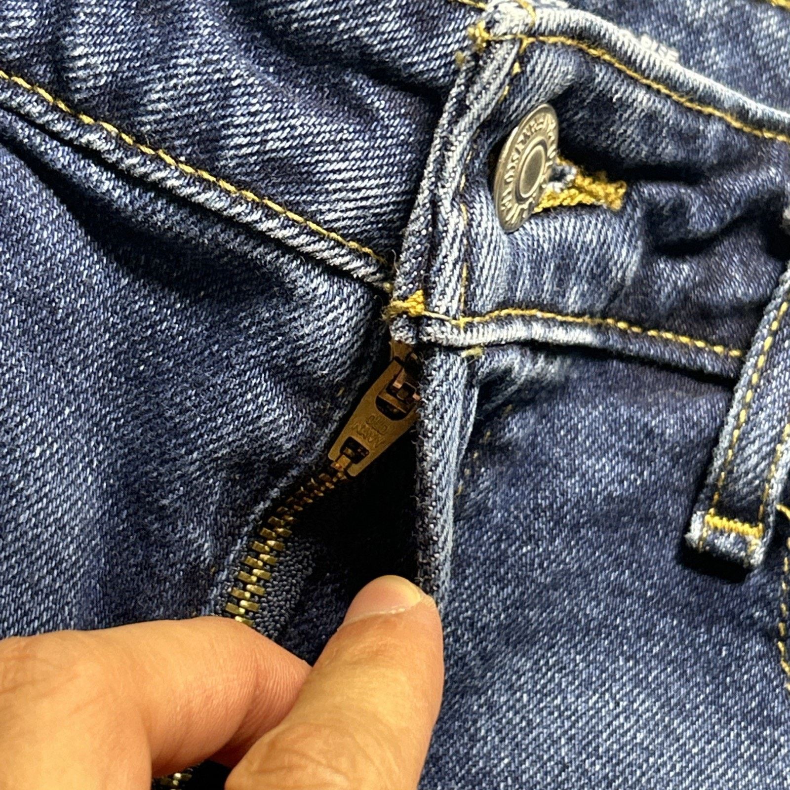 Old Navy Beyond Baggy Jeans Womens sz 10 33x31 Hamilton loose Baggie Size 33" - 6 Thumbnail
