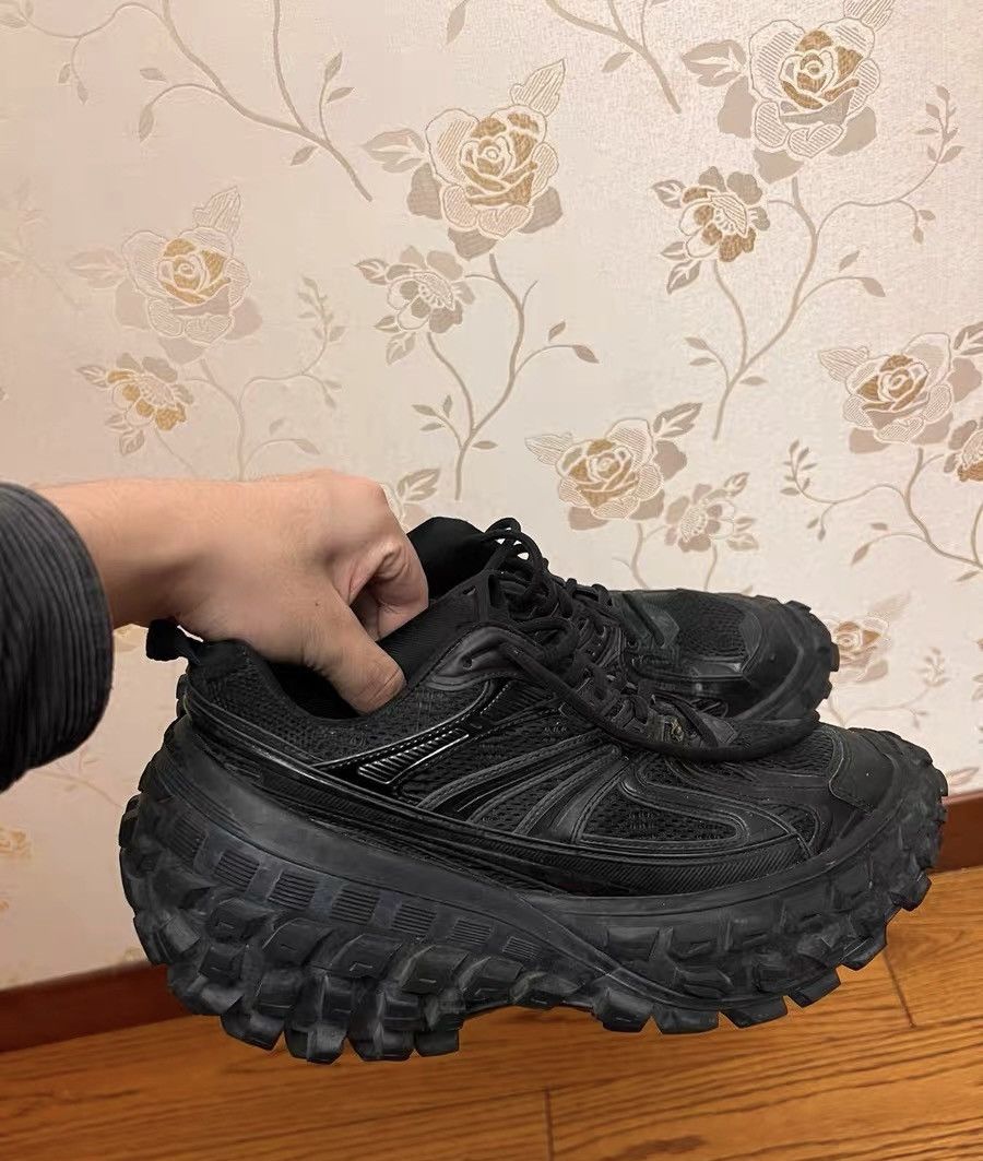 Balenciaga Balenciaga Defender Black Distressed Size US 9.5 / EU 42-43 - 1 Thumbnail