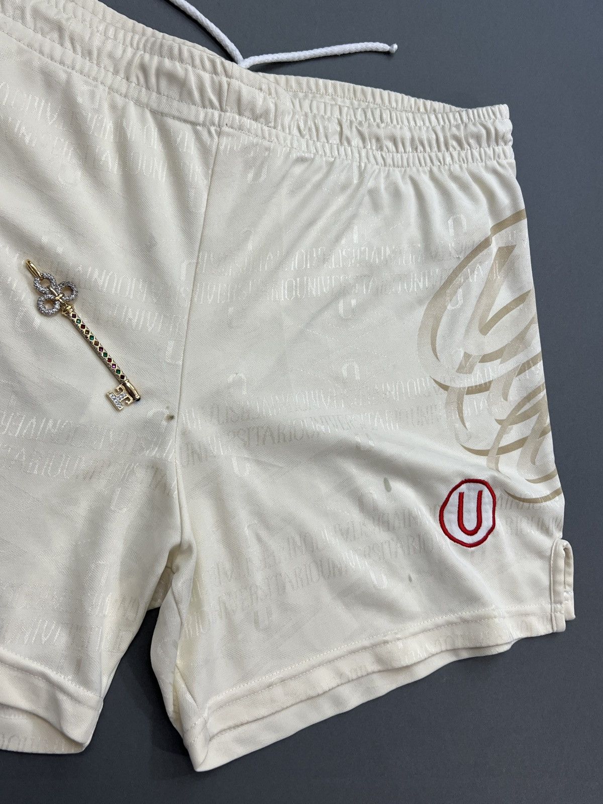 Other Vintage UMBRO Embroidered Logo Shorts Size US 32 / EU 48 - 7 Thumbnail
