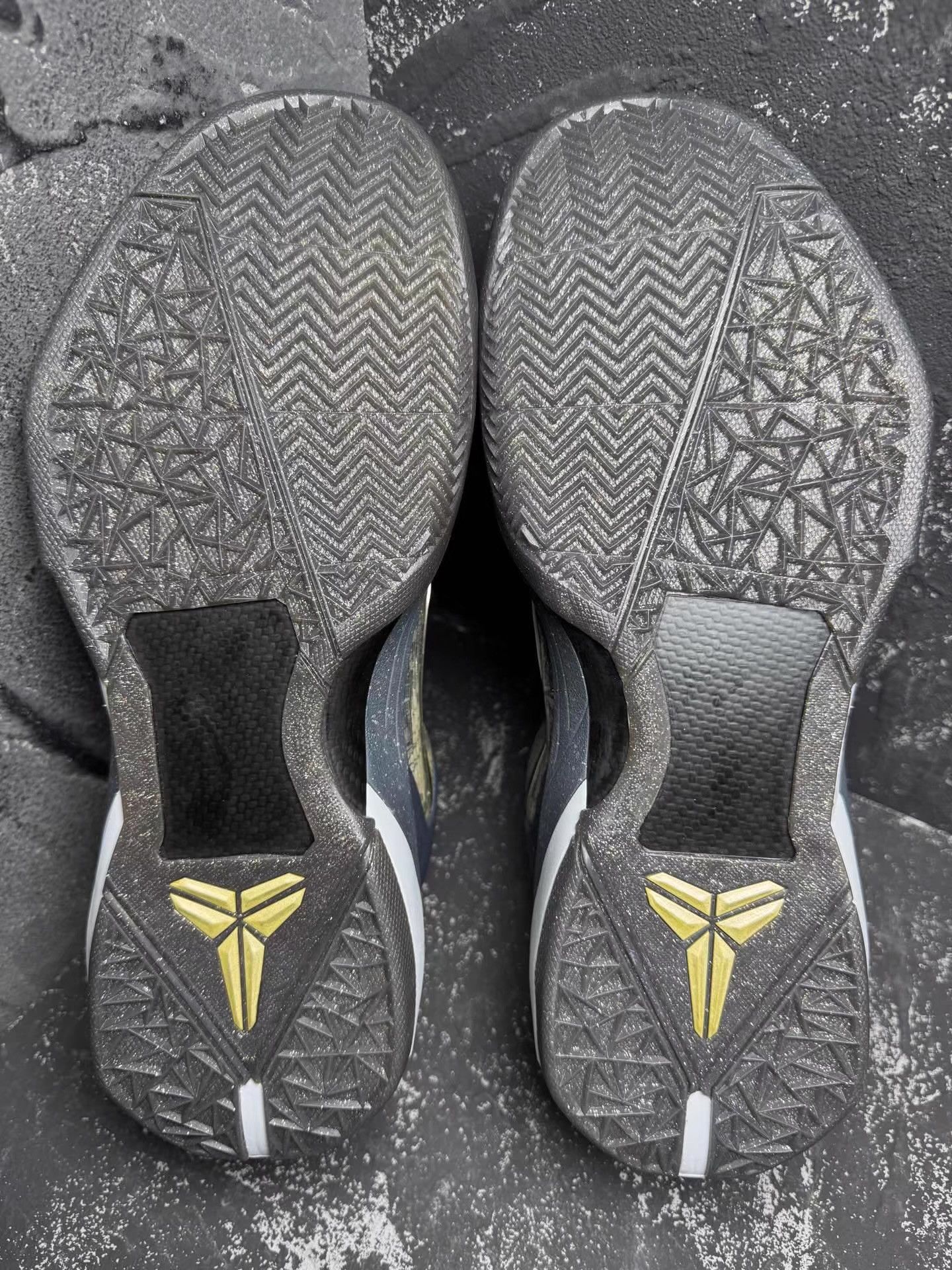 Nike Nike Kobe 7 Master of Puppets Q10 Size US 11 / EU 44 - 4 Thumbnail