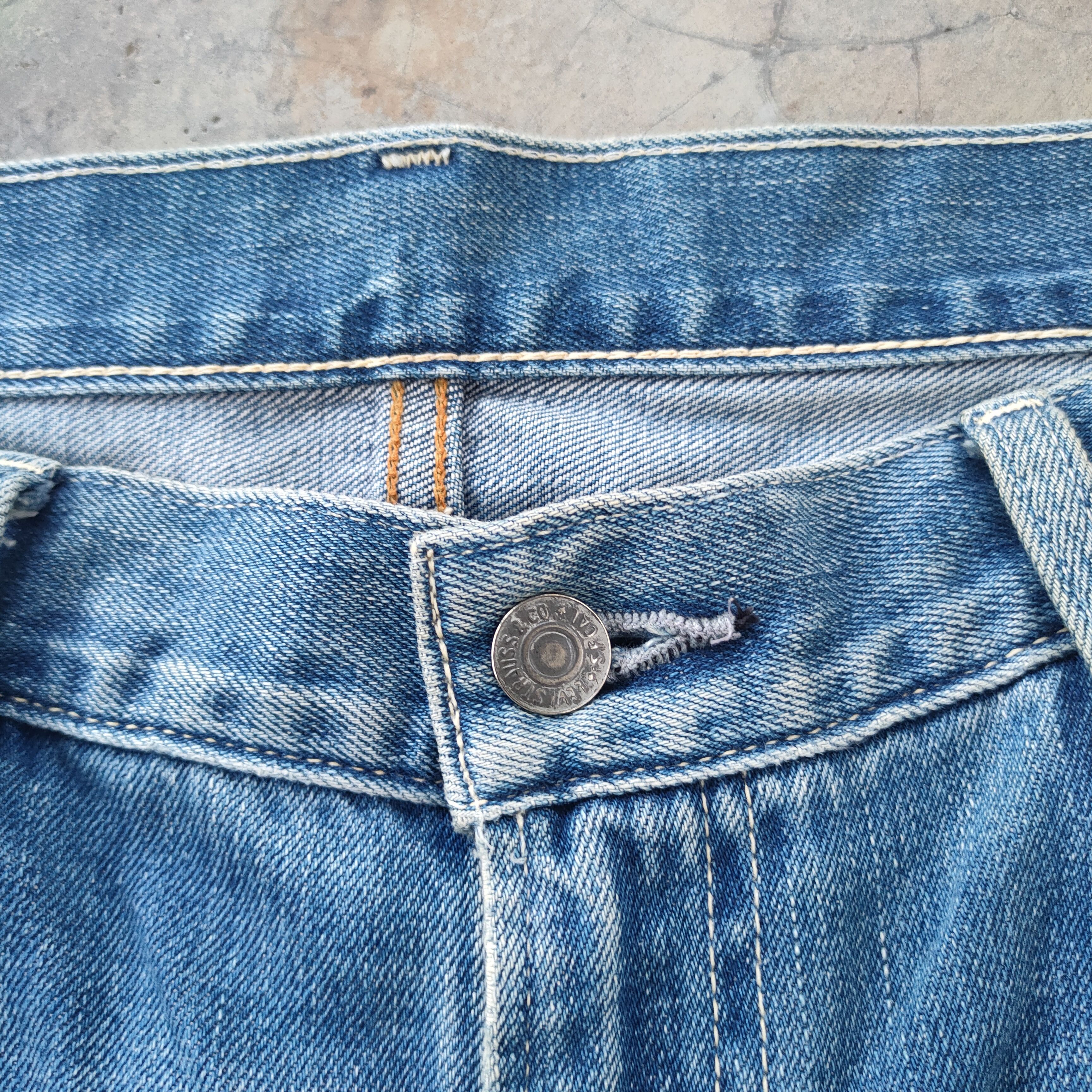 Levi's Vintage Clothing VINTAGE LEVI'S 502 FADED DISTRESSED JEANS DENIM PANTS Size US 38 / EU 54 - 5 Thumbnail