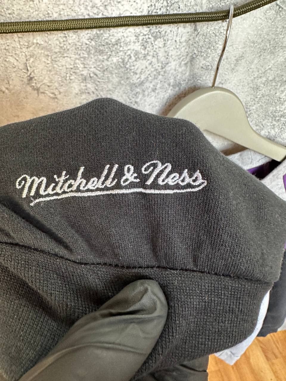 Mitchell & Ness Mitchell & Ness Hardwood La Lakers Colorblock y2k Sweatshirt Size US XXL / EU 58 / 5 - 10 Thumbnail