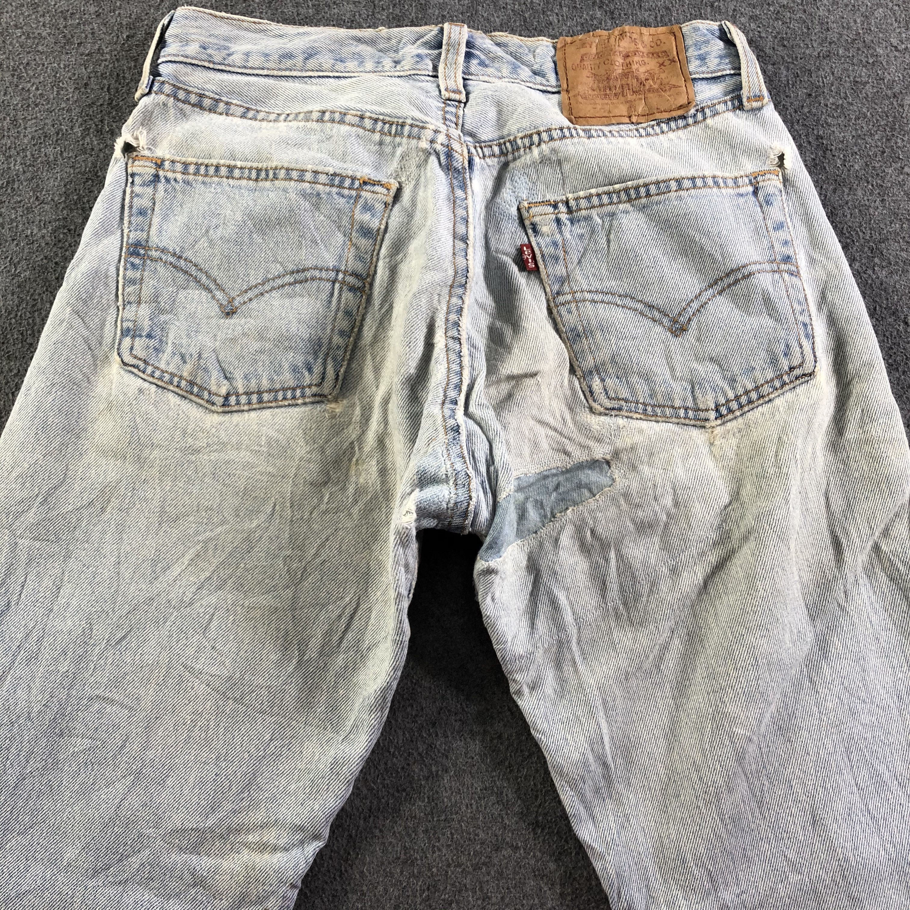 Levi's 90s Vintage Light Wash Levis 501 Jeans-J4021 Size US 28 / EU 44 - 4 Thumbnail