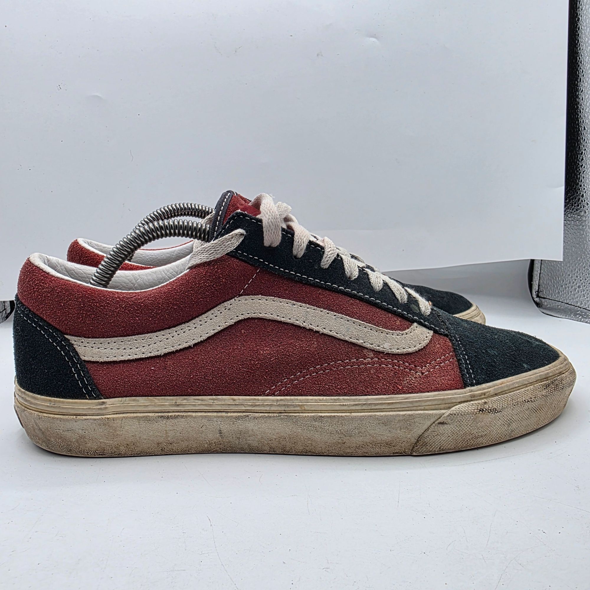 Vans Vans Old Skool Mens Size 10 Red Black Shoes Casual Athletic Size US 10 / EU 43 - 12 Thumbnail