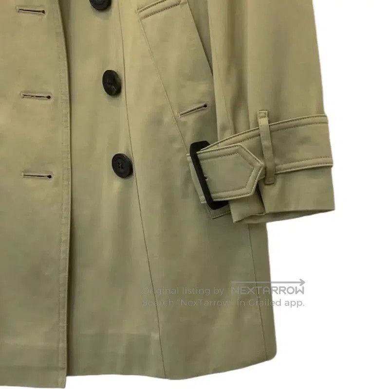 Burberry Burberry Women's Mid-Length Trench Coat in Khaki. Size S / US 4 / IT 40 - 3 Thumbnail