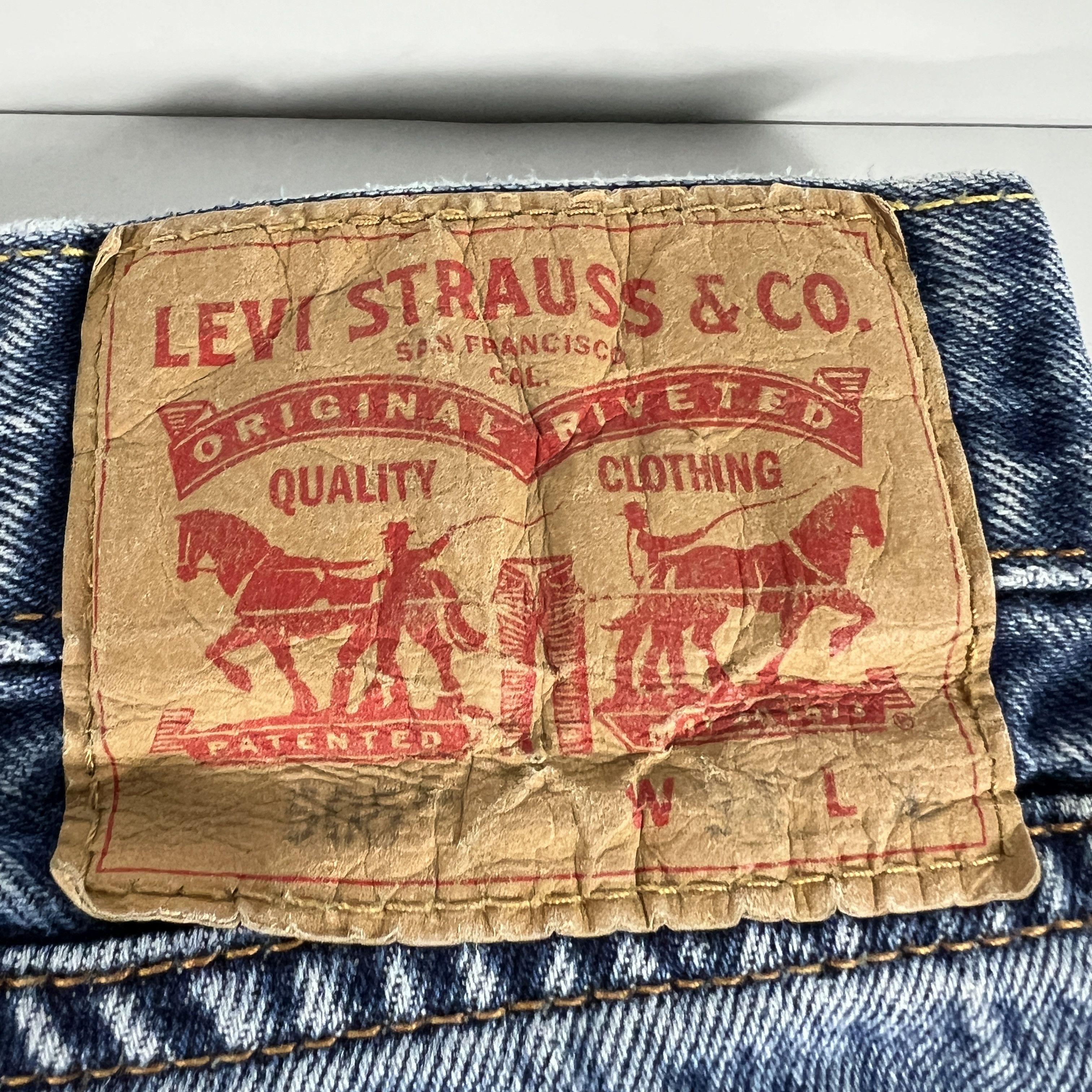 Levi's Levi's Jeans 505 Straight Leg Blue Faded Cotton Denim Size US 34 / EU 50 - 15 Thumbnail