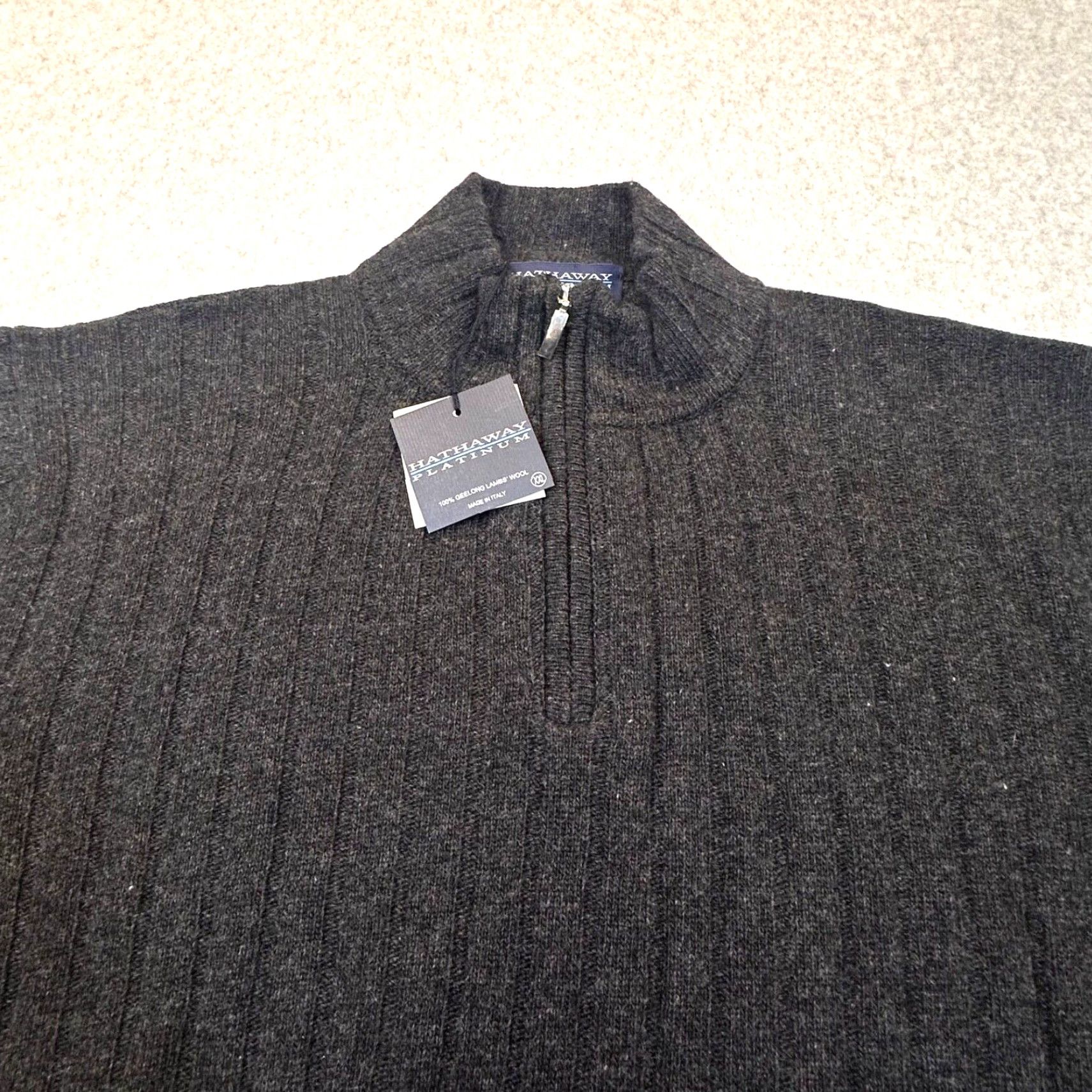 Vintage Hathaway Platinum 100% Geelong Lambs Wool Mens 2XL Pullover Sweater Mock 1/4 Zip Charcoal Gray NWT Made in Italy (Fall/Winter) Mens Size US XXL / EU 58 / 5 - 3 Thumbnail