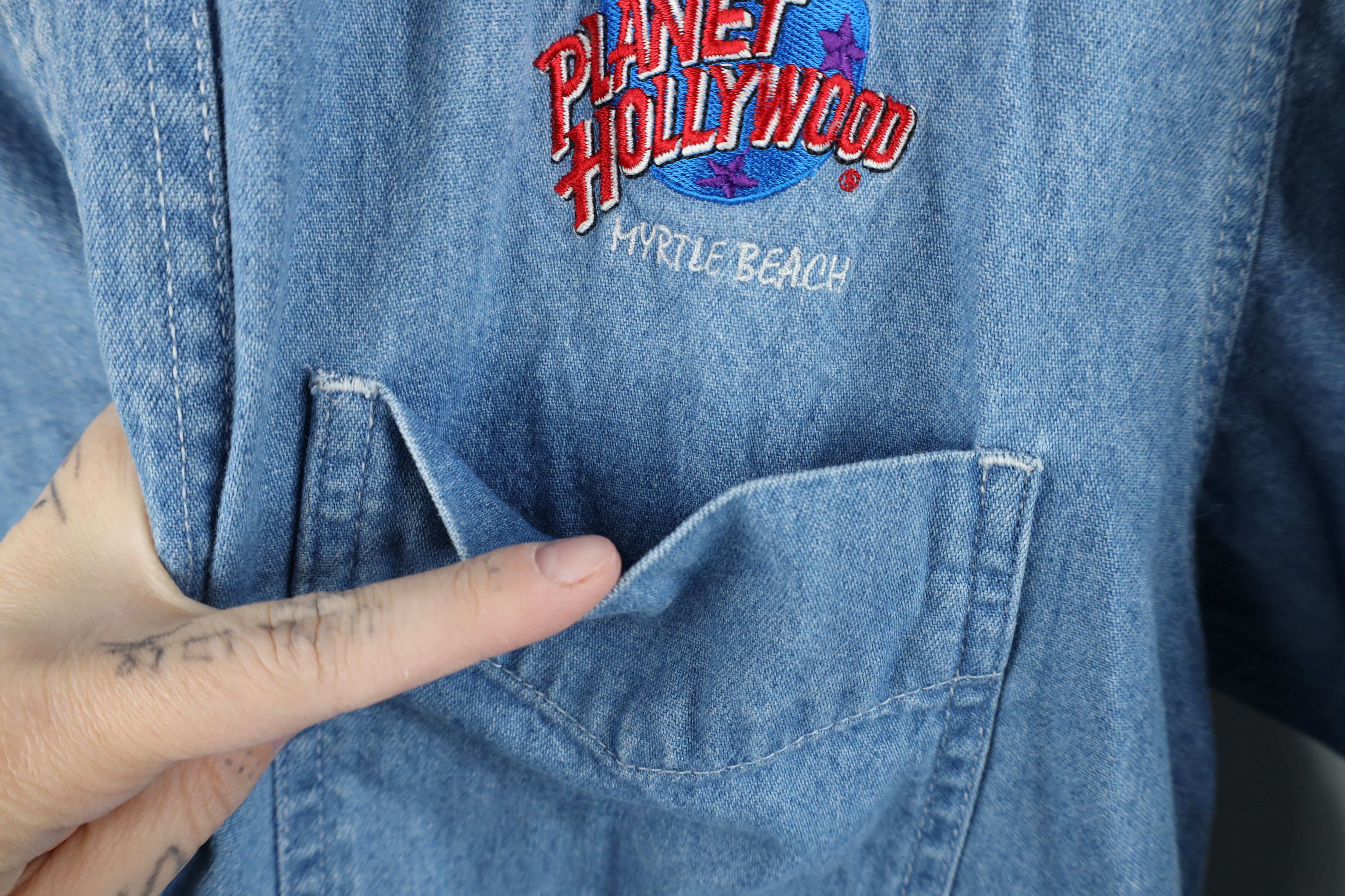 Vintage Vintage 90s Planet Hollywood Beach Denim Button Down Shirt Size US S / EU 44-46 / 1 - 5 Thumbnail