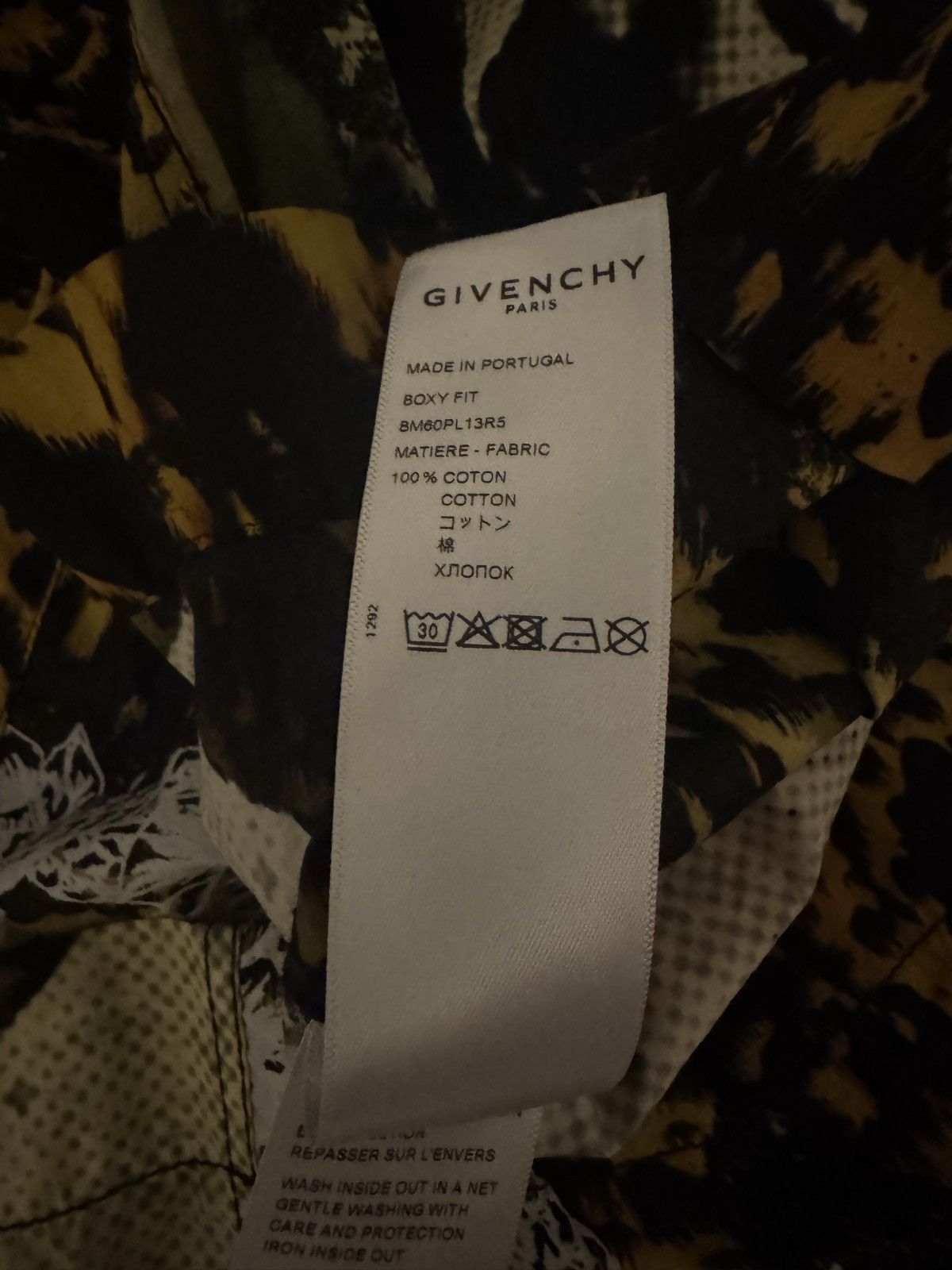Givenchy Givenchy Shirt In Printed Poplin Size US M / EU 48-50 / 2 - 6 Thumbnail