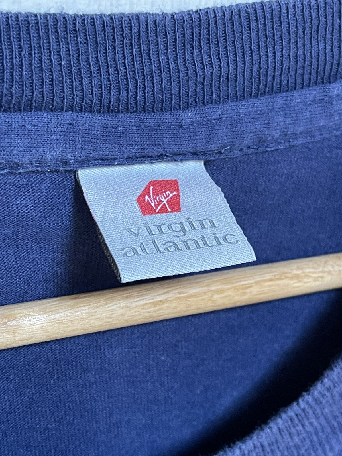 Vintage Virgin Atlantic t shirt Size US XL / EU 56 / 4 - 2 Thumbnail