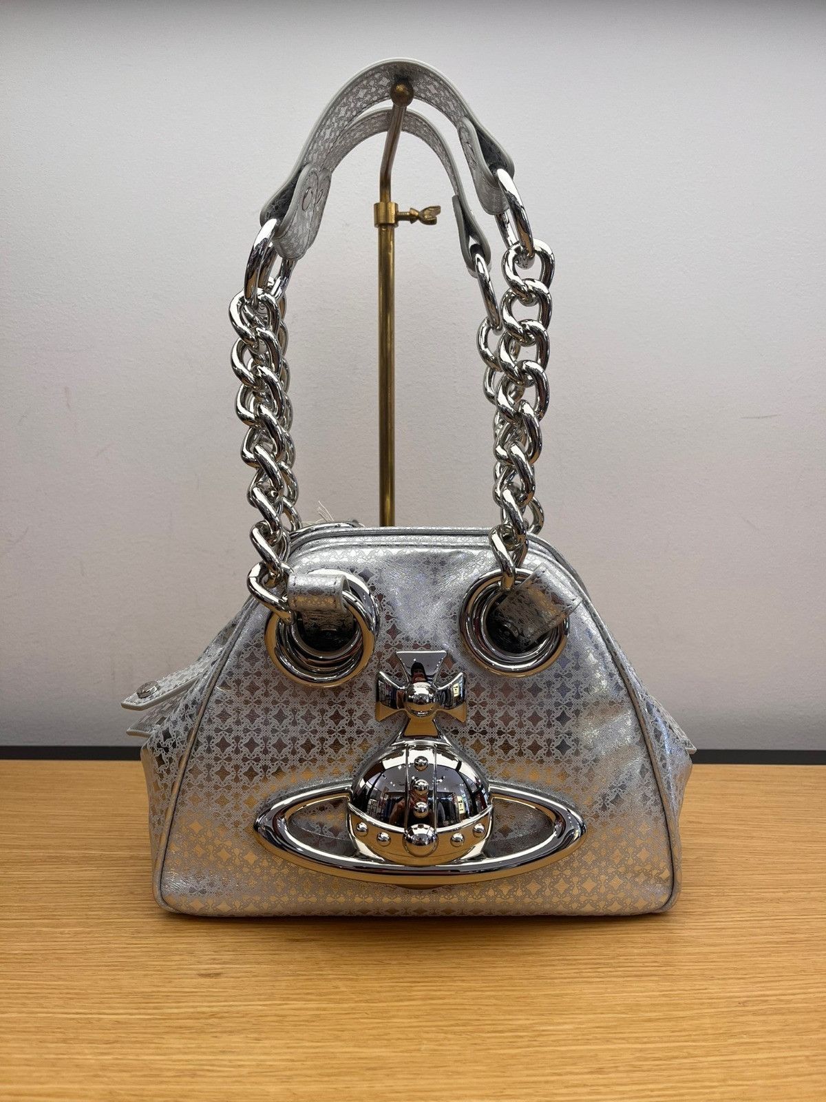 Vivienne Westwood o1f1d3z0625 Size: OS / Archive Chain Hand Bag in Silver Size ONE SIZE - 1 Preview