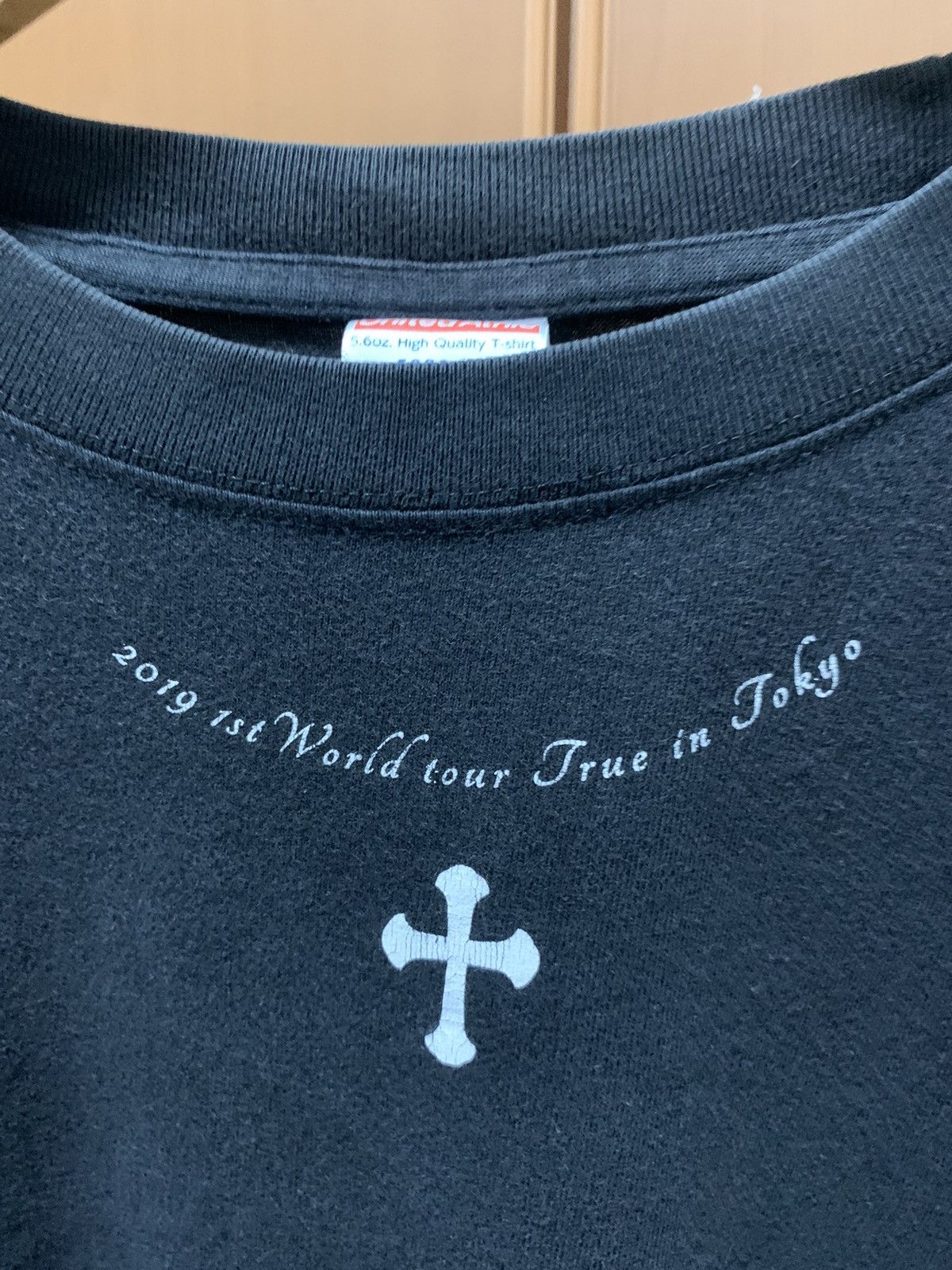 Band Tees 2019 World Tour True In Tokyo Large Tee Size US L / EU 52-54 / 3 - 4 Thumbnail