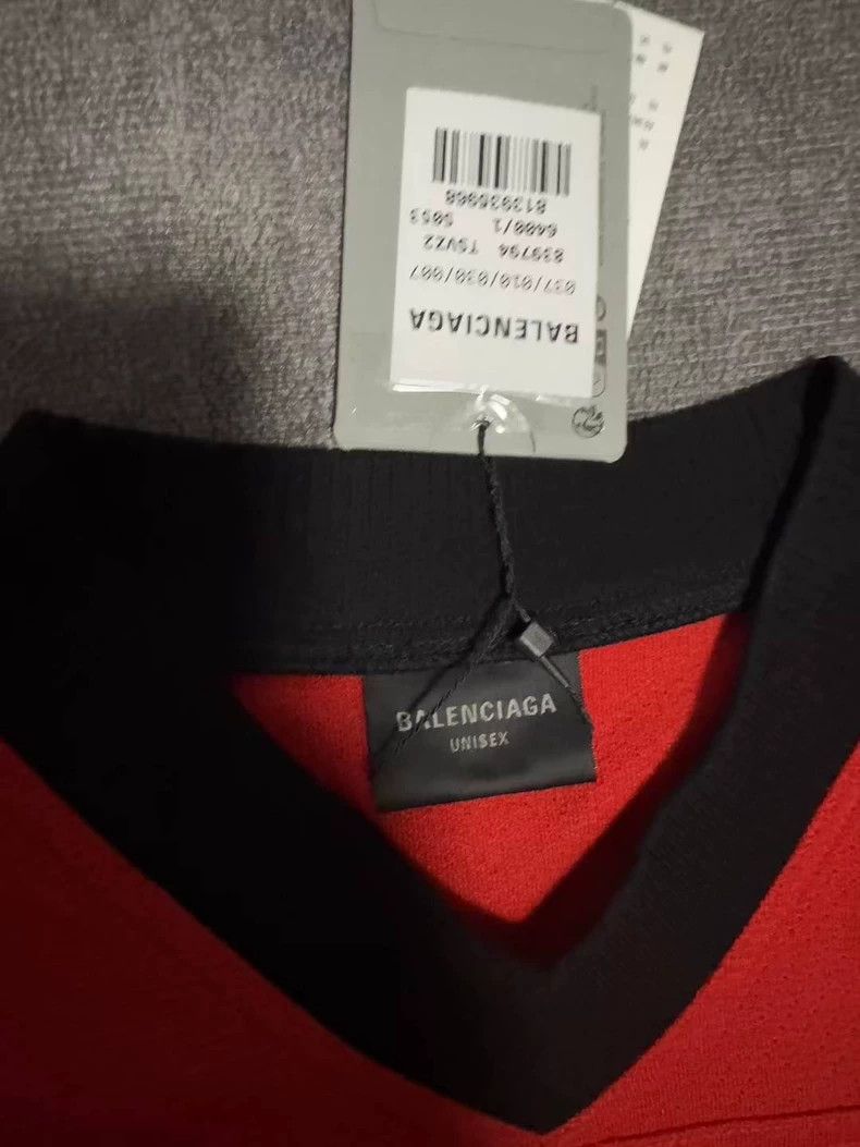 Balenciaga Balenciaga 25th red mesh short sleeve Size US S / EU 44-46 / 1 - 3 Thumbnail
