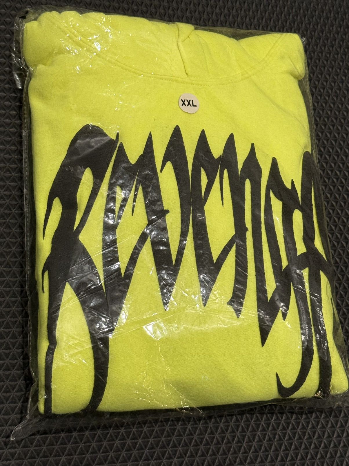 Revenge (DS) (XXL) Revenge XXXTENTACION Neon Kill Hoodie Size US XXL / EU 58 / 5 - 2 Thumbnail