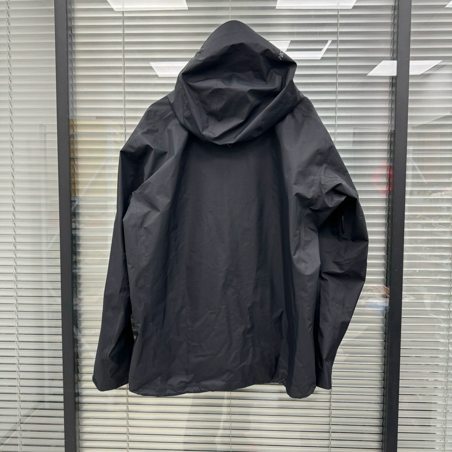 Arc'teryx Arc'teryx Beta SL Black XL Size - Used/New Size US XL / EU 56 / 4 - 2 Thumbnail