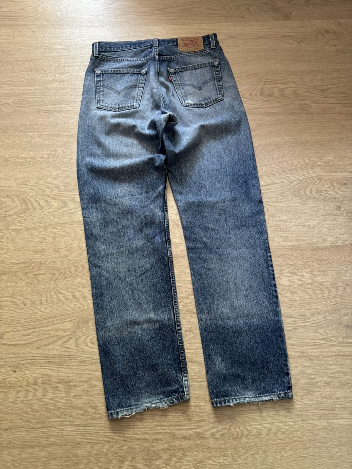 Levi's Vintage 00’s 2002 Levis 521 Blue Distressed Denim Jeans Size US 31 - 4 Thumbnail