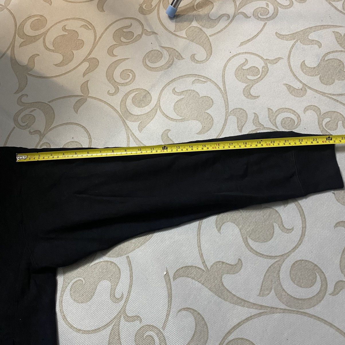 Uniqlo Uniqlo Plain Black Size US XL / EU 56 / 4 - 9 Thumbnail