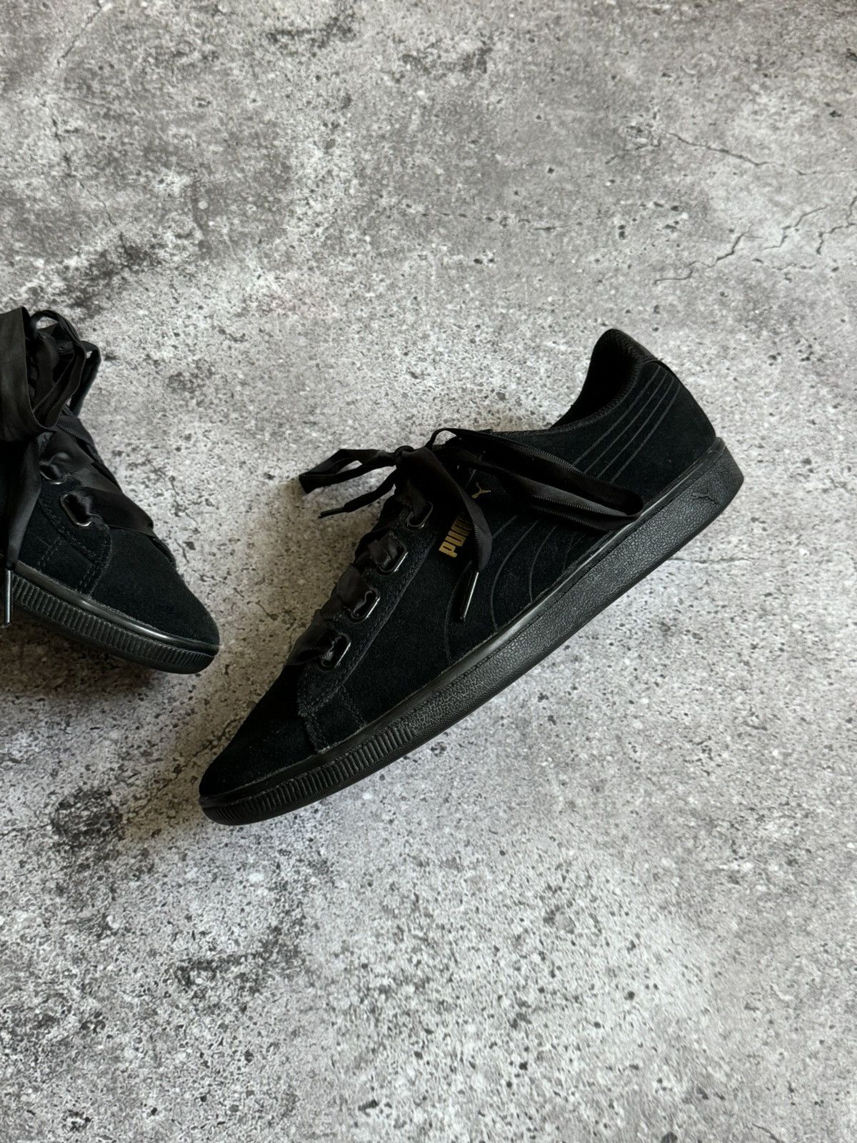 Puma × Vintage Vintage Puma Y2K black glamour sneakers shoes Size US 10.5 / IT 40.5 - 4 Thumbnail