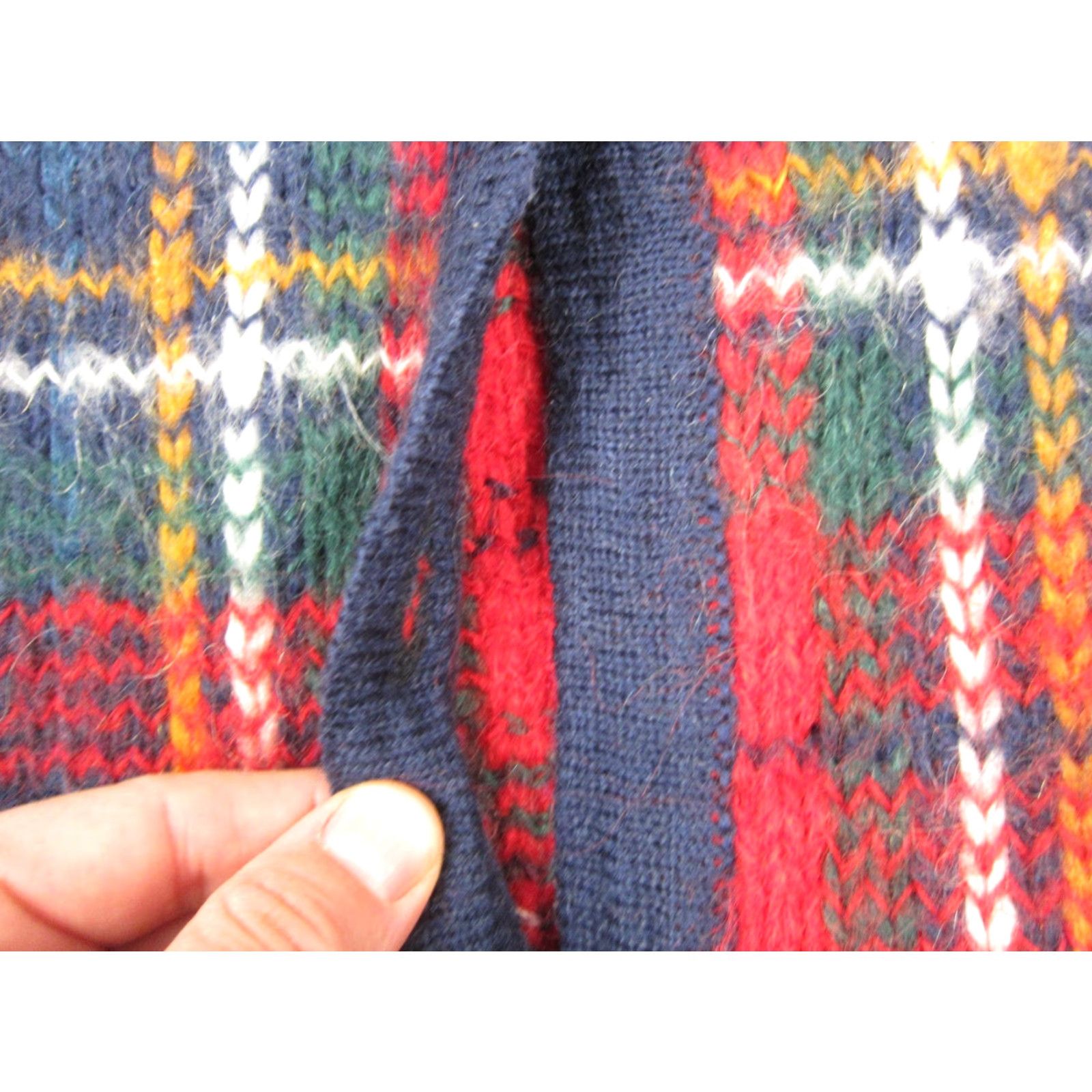 Vintage VINTAGE Cape Isle Cardigan Women XL Red Plaid Mohair 90s Knit Crew Neck Long Sleeve Buttoned Size XL / US 12-14 / IT 48-50 - 6 Thumbnail