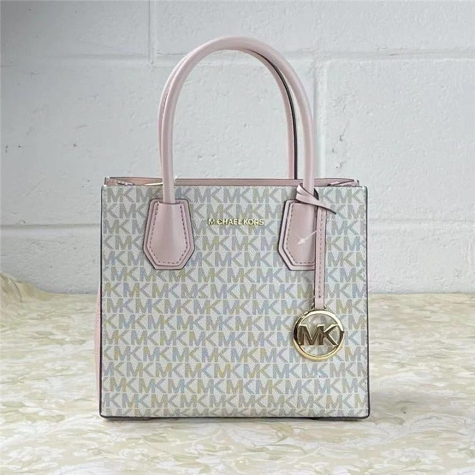 MICHAEL KORS MERCER MD SATCHEL MESSENGER SIG VANILLA PINK