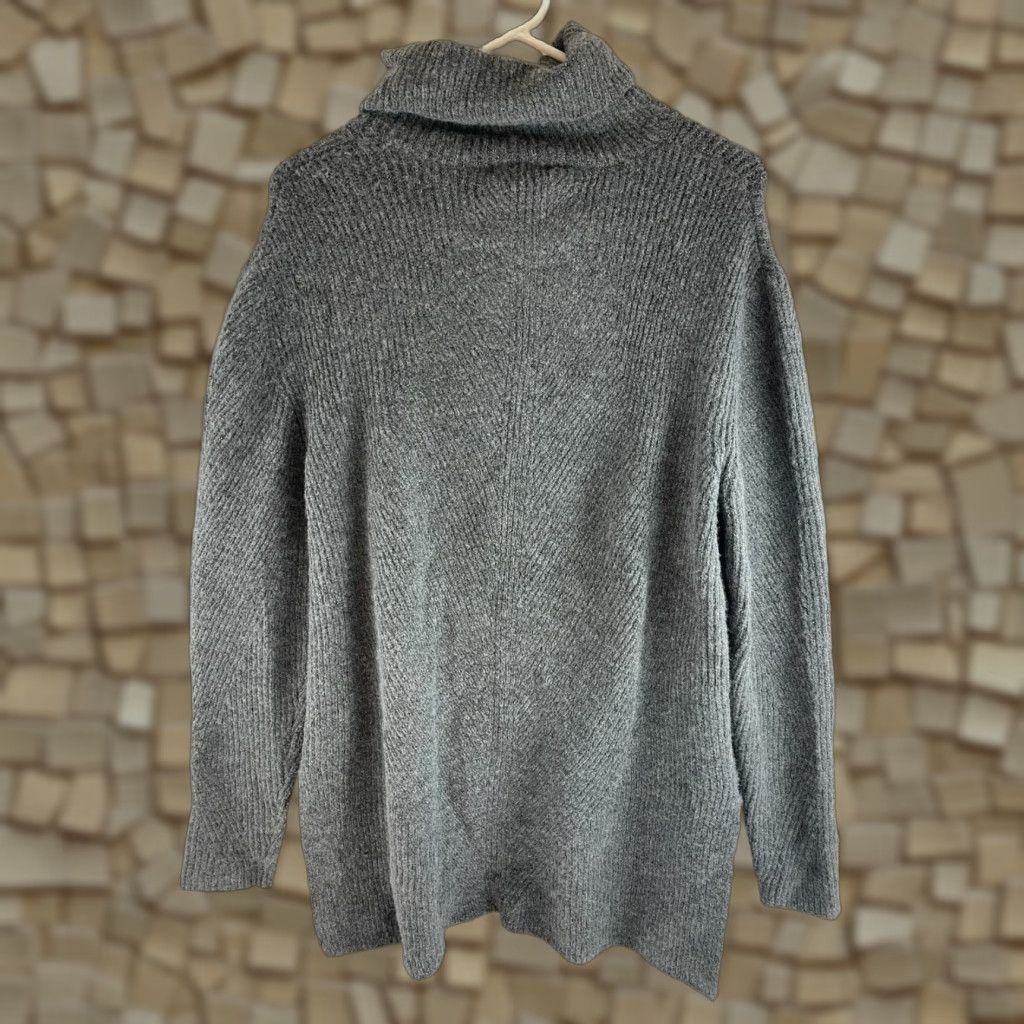 Vintage **Sweet Romeo Women's Large Gray Ribbed Cowl Neck Sweater** User: Sweet Romeo Women's Large Gray Ribbed Cowl Neck Sweater Size L / US 10 / IT 46 - 1 Thumbnail