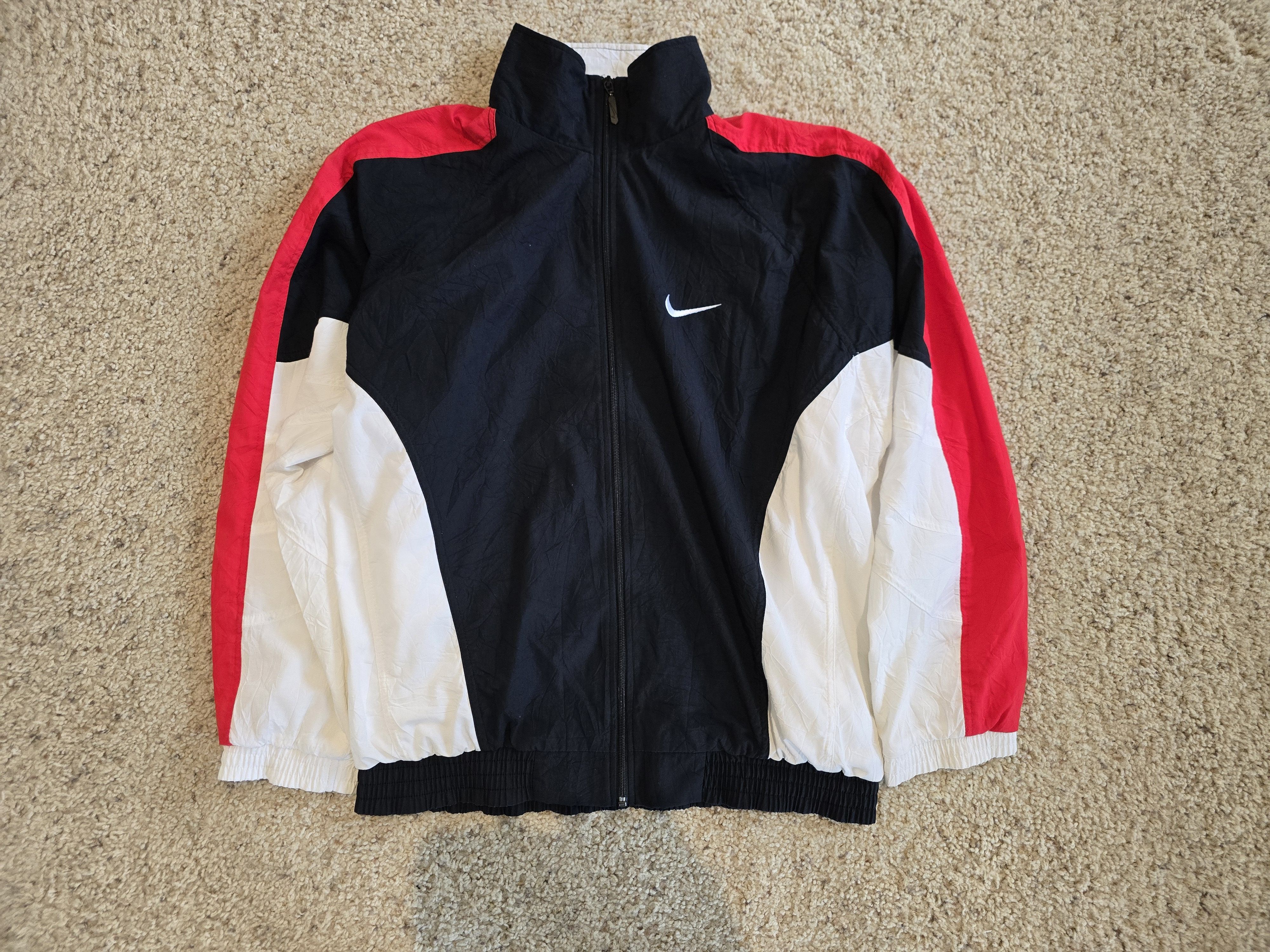 Nike Vintage Nike 90s Nylon Windbreaker Jacket - Size L(Boxy Fit) Size US L / EU 52-54 / 3 - 3 Thumbnail