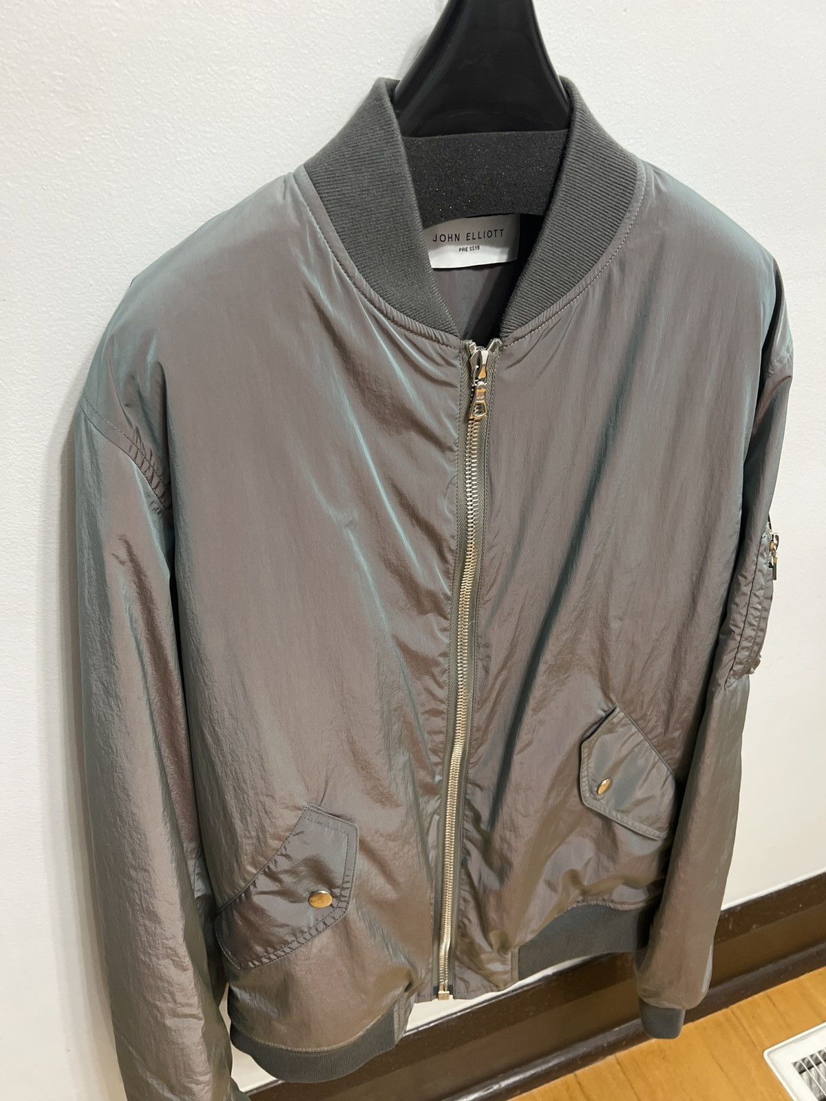 John Elliott BNWT Iridescent Bogota Bomber - 2/M Size US M / EU 48-50 / 2 - 10 Thumbnail