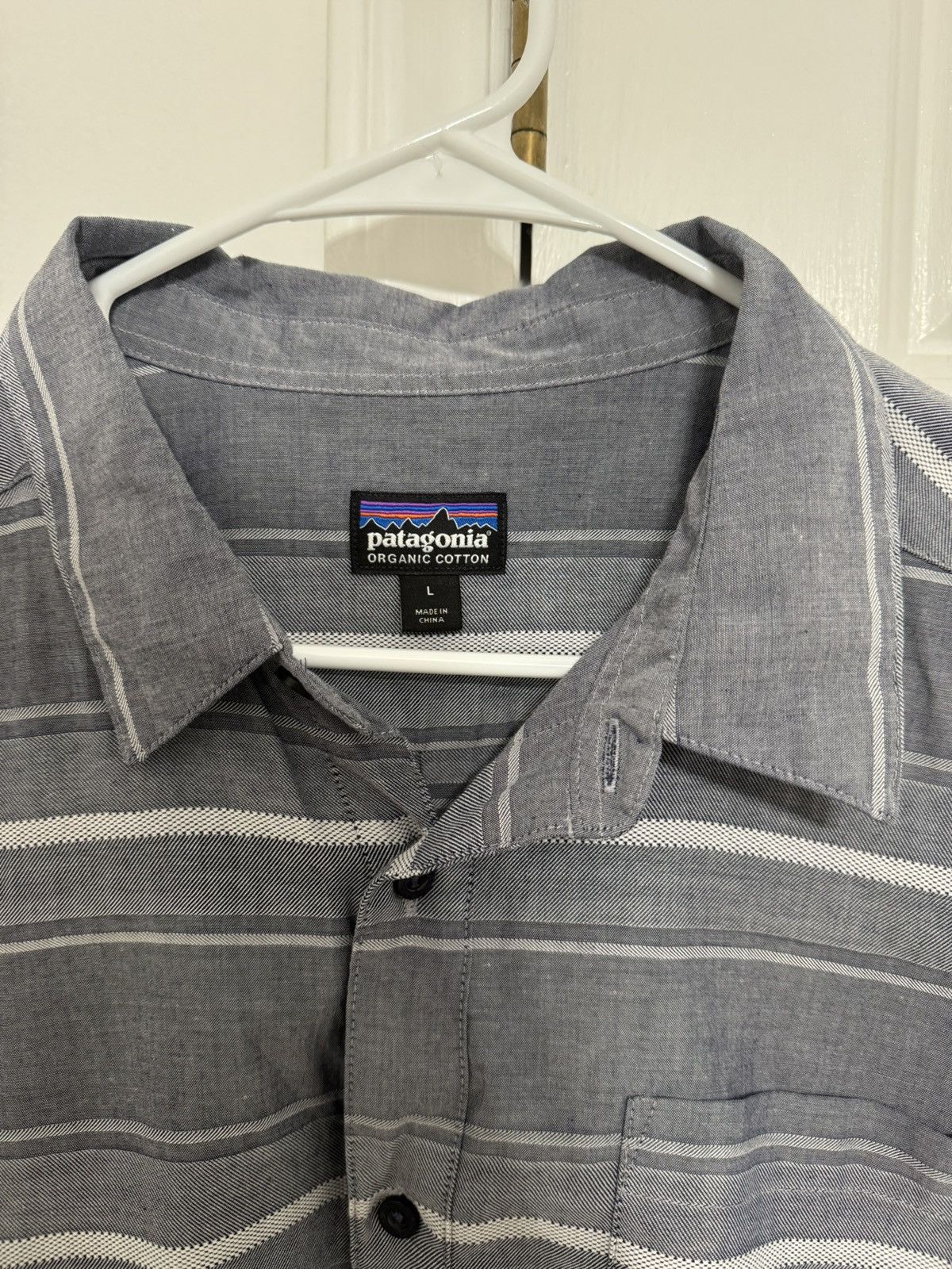 Patagonia M’s Fezzman Shirt - Regular Fit “Rugby Dobby: Classic Navy” Size US L / EU 52-54 / 3 - 3 Thumbnail