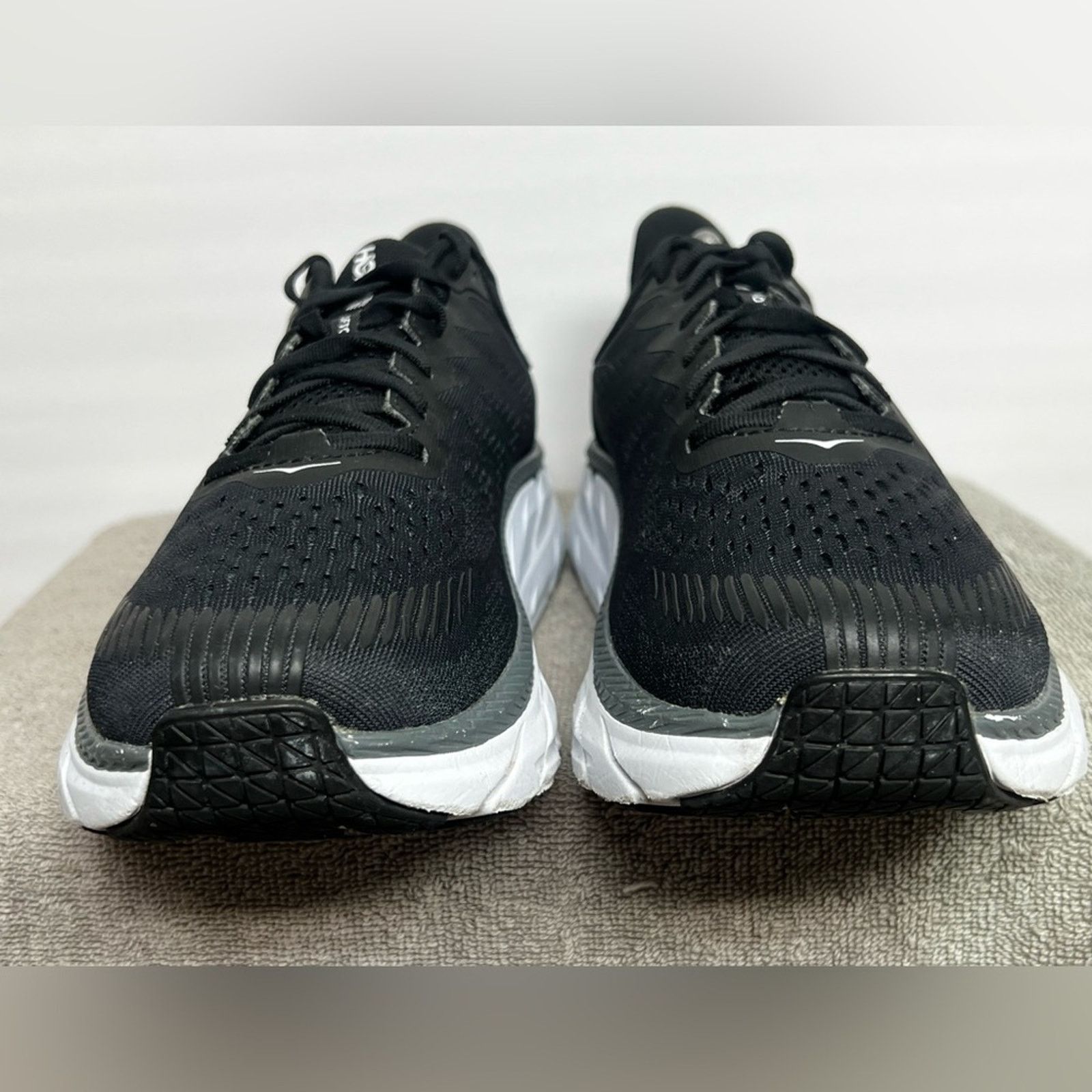 Hoka Hoka One One Mens Clifton 7 Black Running Shoes 10.5 2E WIDE Size US 10.5 / EU 43-44 - 5 Thumbnail
