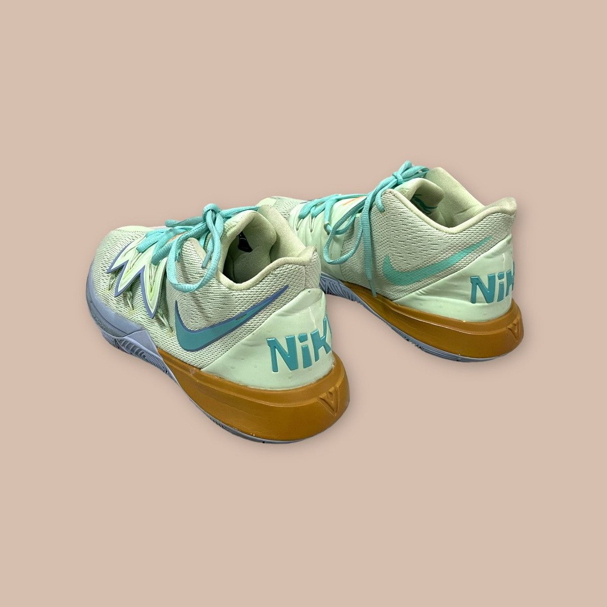 Nickelodeon Nike Kyrie 5 x SpongeBob SquarePants 'Squidward' Size US 10 / EU 43 - 7 Thumbnail