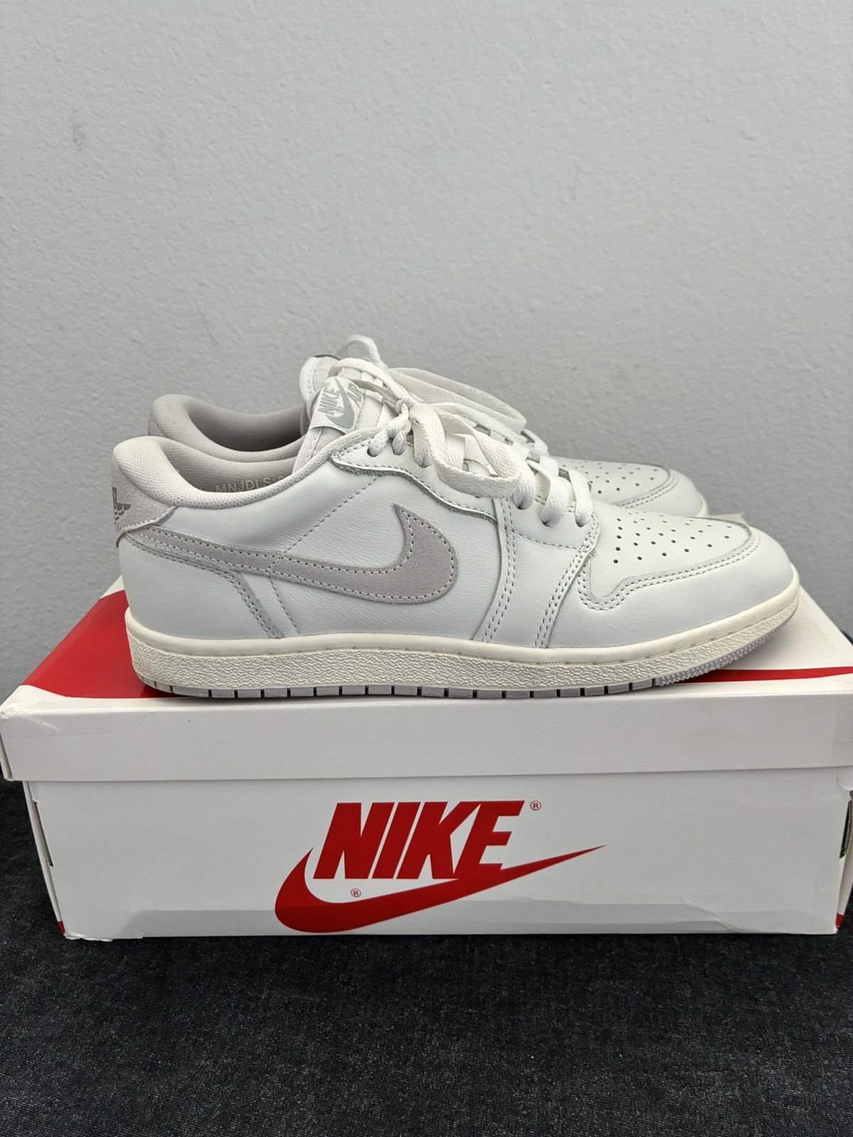 Jordan Brand Air Jordan 1 Retro Low ‘85 Neutral Grey Size US 8.5 / EU 41-42 - 4 Thumbnail