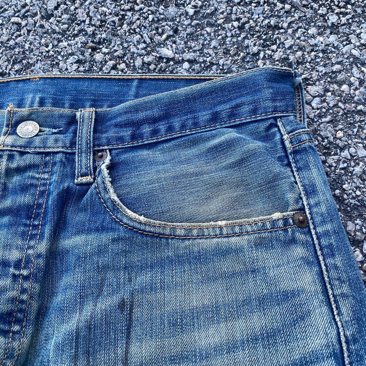 Levi's Vintage Levis 501 Distressed Denim Kurt Cobain Style Size US 32 / EU 48 - 10 Thumbnail
