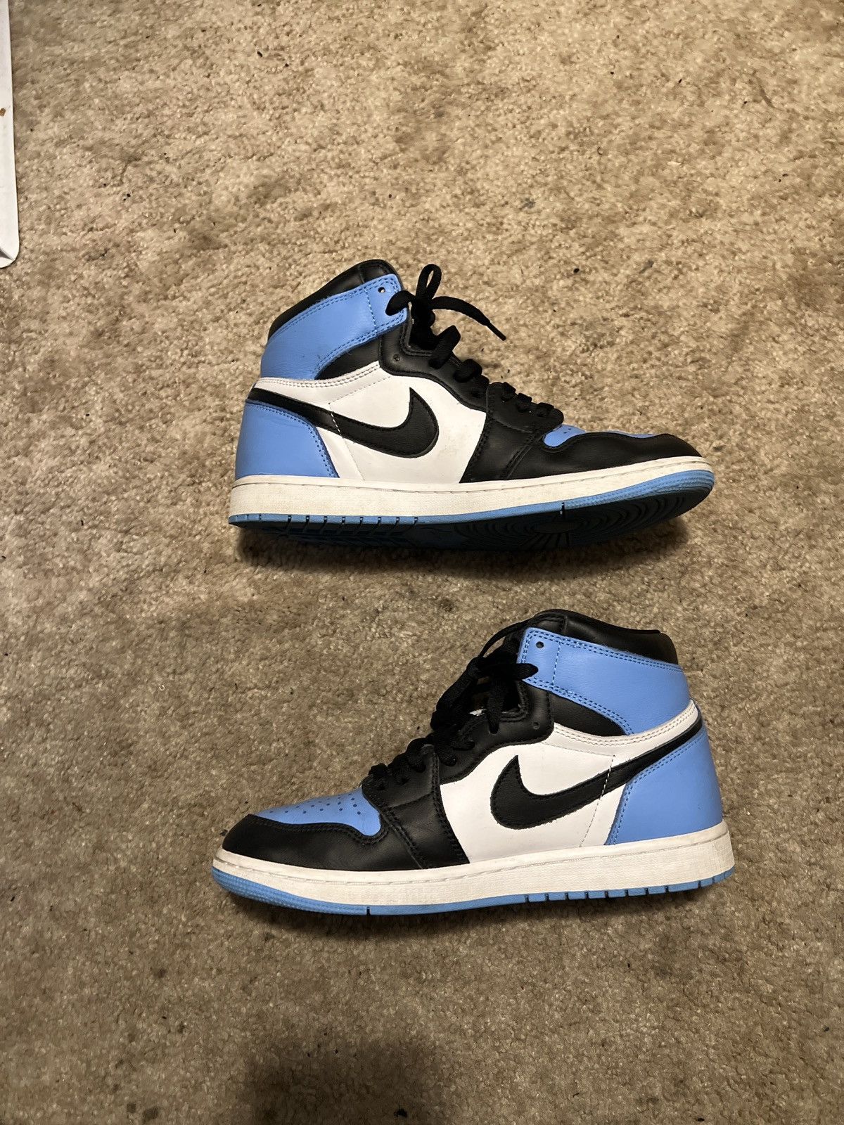 Jordan Brand × Nike Nike air jordan 1 unc toe Size US 9.5 / EU 42-43 - 2 Thumbnail