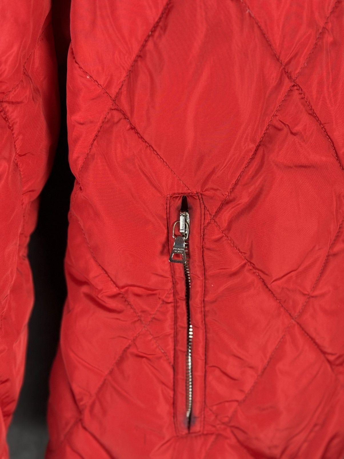 Prada 2008 Prada Red Diamond Women’s Quilted Puffer Jacket Size XL / US 12-14 / IT 48-50 - 11 Thumbnail