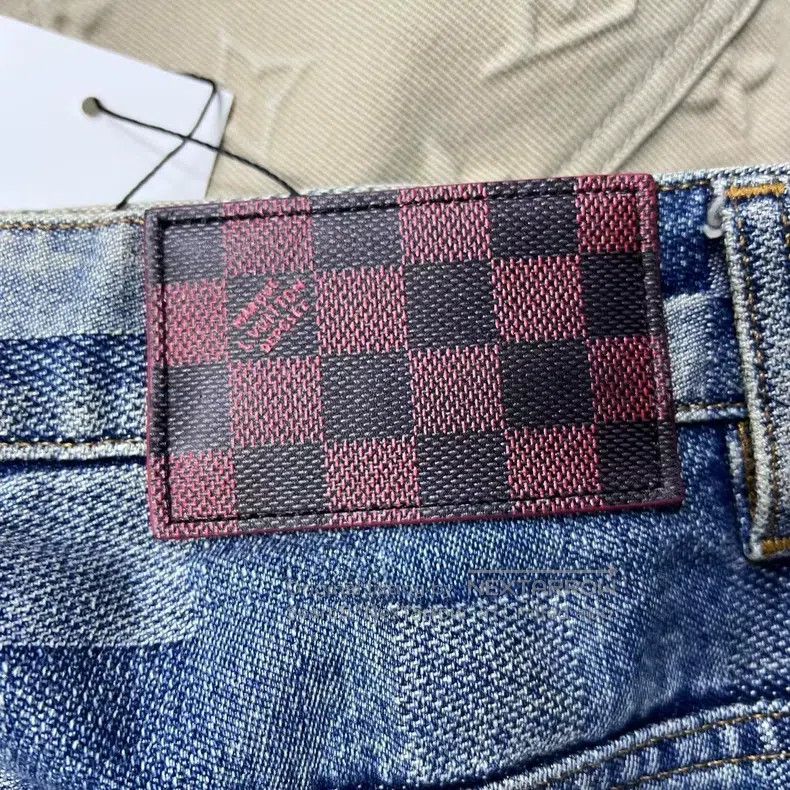 Louis Vuitton Louis Vuitton Blue plaid jacquard mid-rise slouchy straigh Size US 34 / EU 50 - 4 Thumbnail