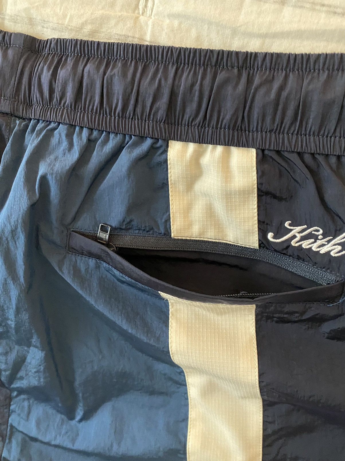 Kith Kith Wrinkle Nylon Mason Shorts XL NWT Size US 38 / EU 54 - 16 Thumbnail