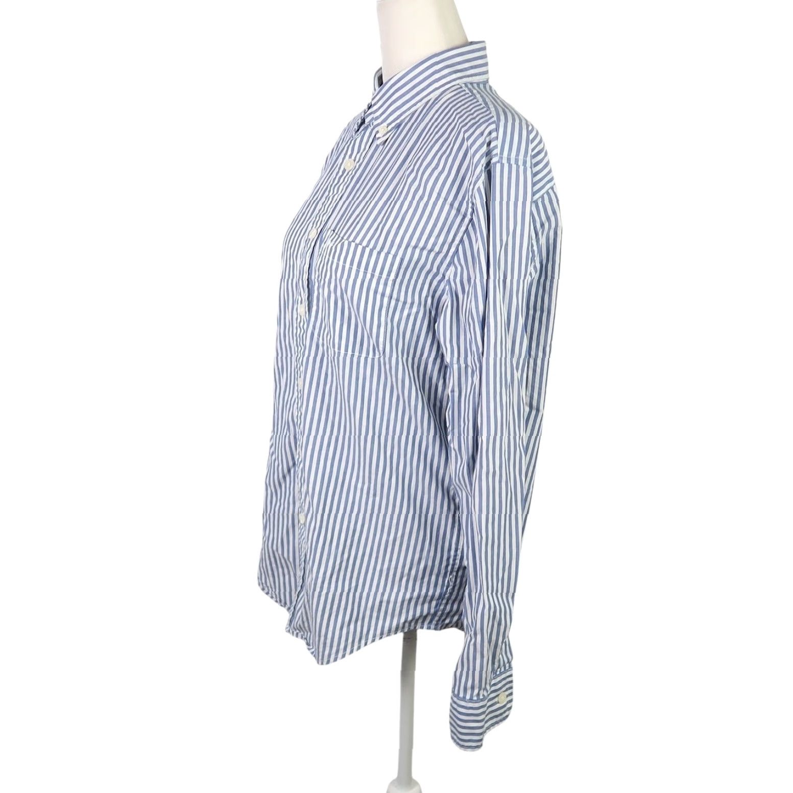 Abercrombie & Fitch Abercrombie & Fitch blue and white stripe button-down shirt Mens S Dress Shirt Long Sleeve Cotton Striped Casual Workwear Size US S / EU 44-46 / 1 - 3 Thumbnail