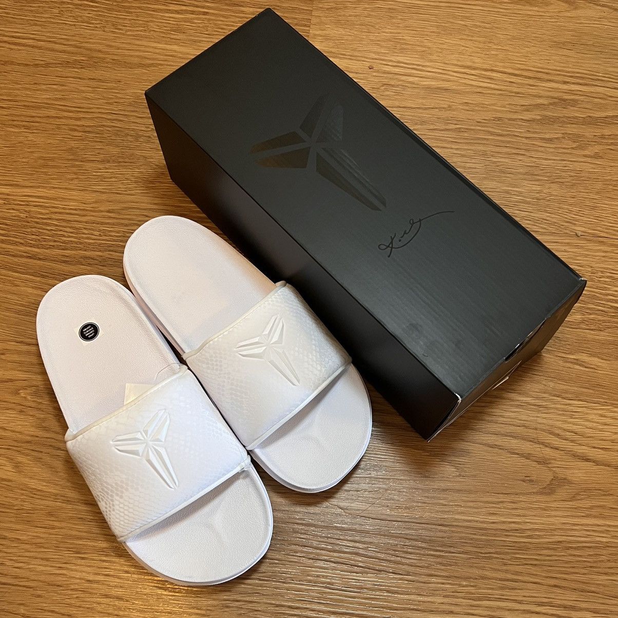 Nike Kobe off court slides Size US 8 / EU 41 - 2 Thumbnail