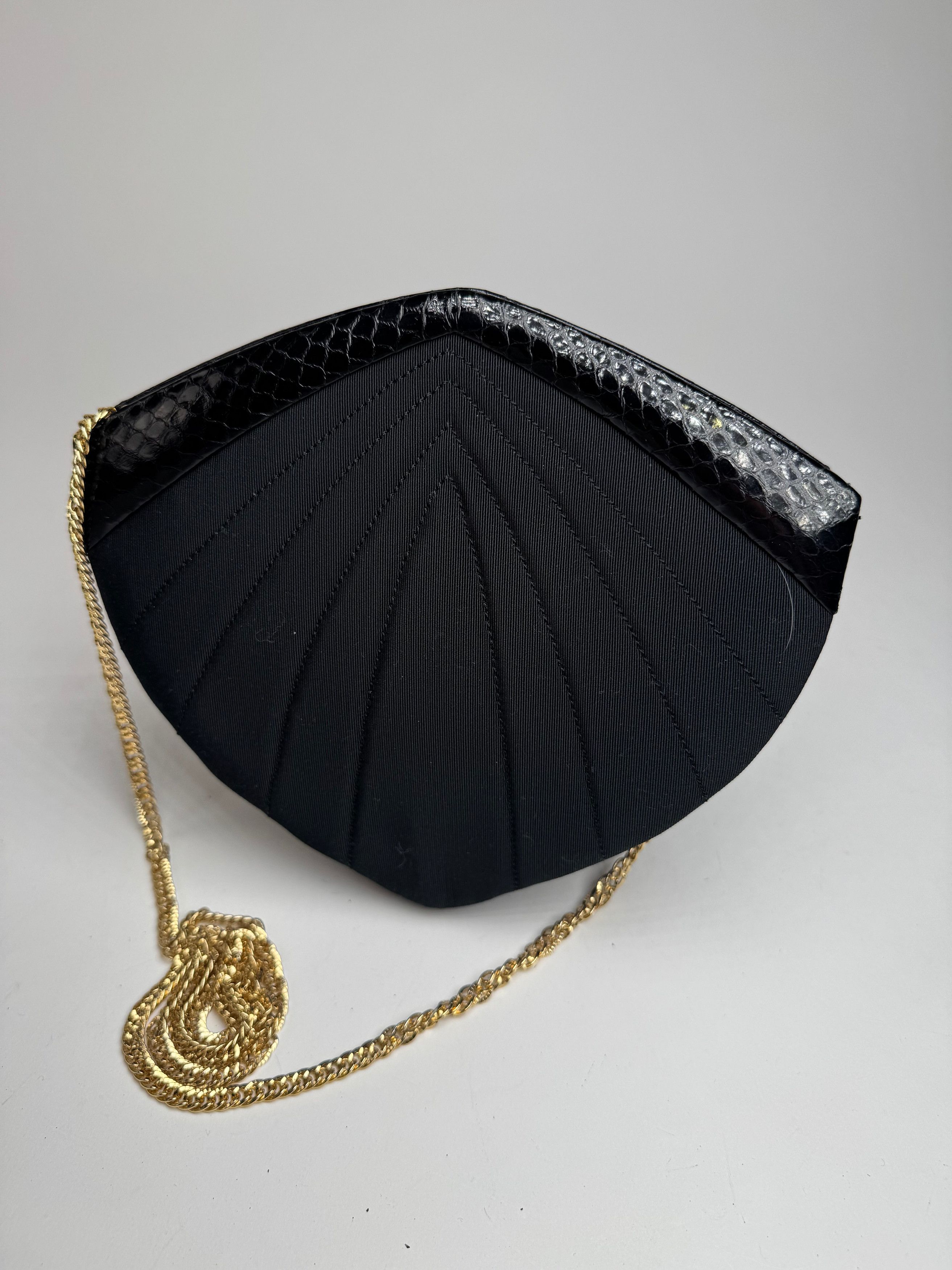 Givenchy Vintage 4G Bag Black Size ONE SIZE - 1 Thumbnail