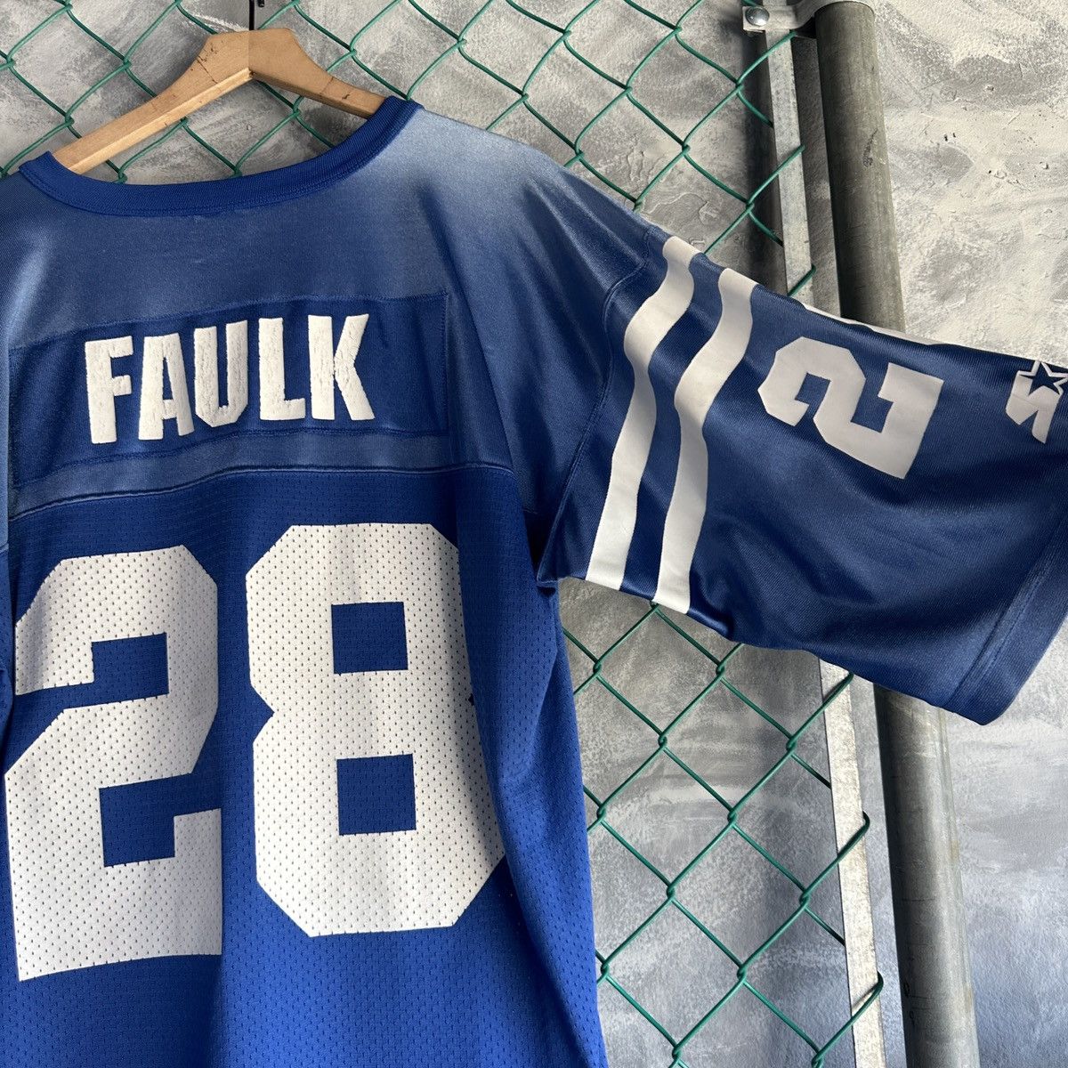 NFL × Vintage Vintage Marshall Faulk #28 Colts NFL Football Jersey Size US XL / EU 56 / 4 - 10 Thumbnail