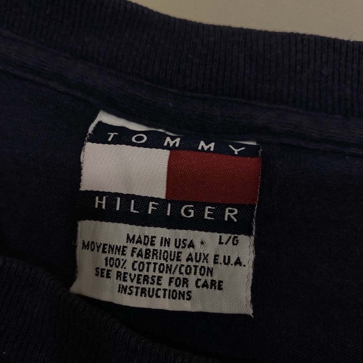 Tommy Hilfiger × Vintage Vintage 90s Tommy Hilfiger Sailing Gear Flag Tee Size US L / EU 52-54 / 3 - 5 Thumbnail
