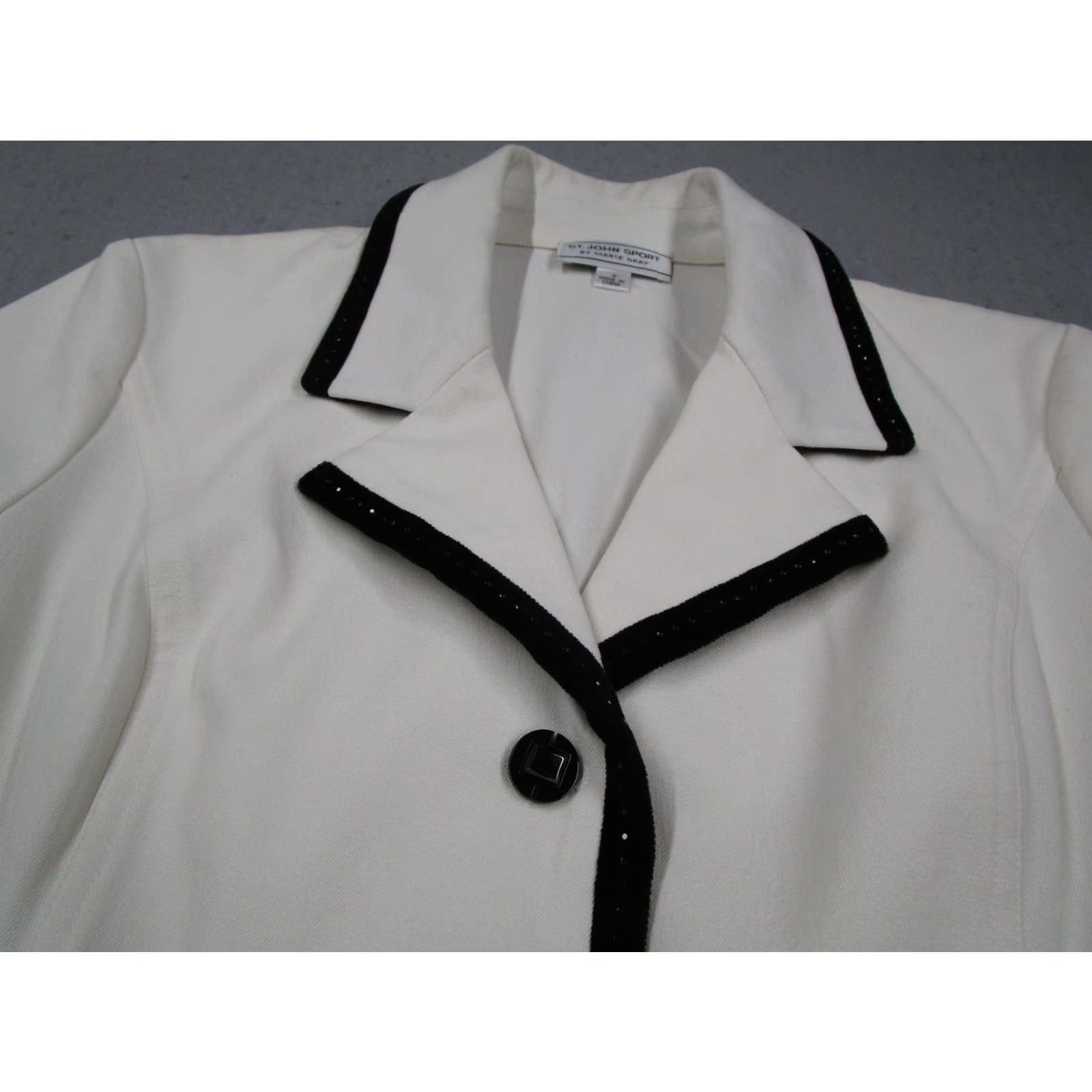 St. John VINTAGE St. John Sport Blazer Womens Small White Black Trim Sequin Retro 00s Size S / US 4 / IT 40 - 2 Thumbnail