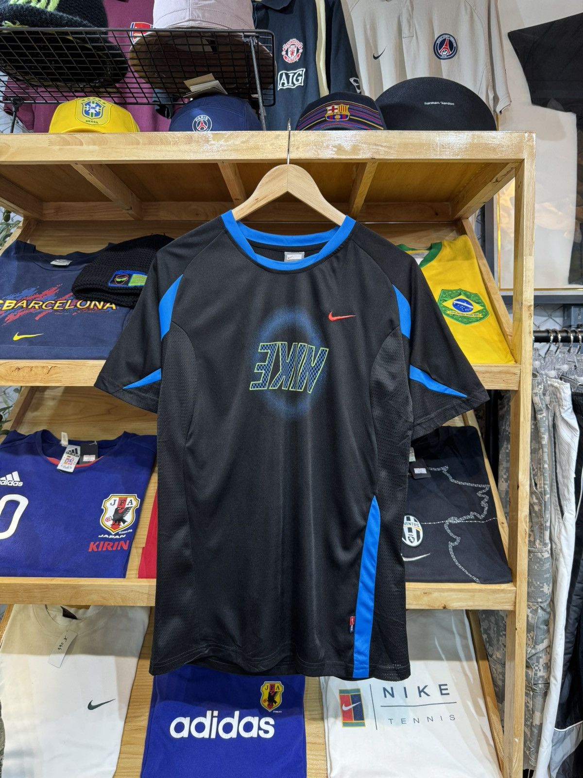 Nike Nike Total 90 Up side down logo "Bootleg" Jersey Size US M / EU 48-50 / 2 - 1 Thumbnail