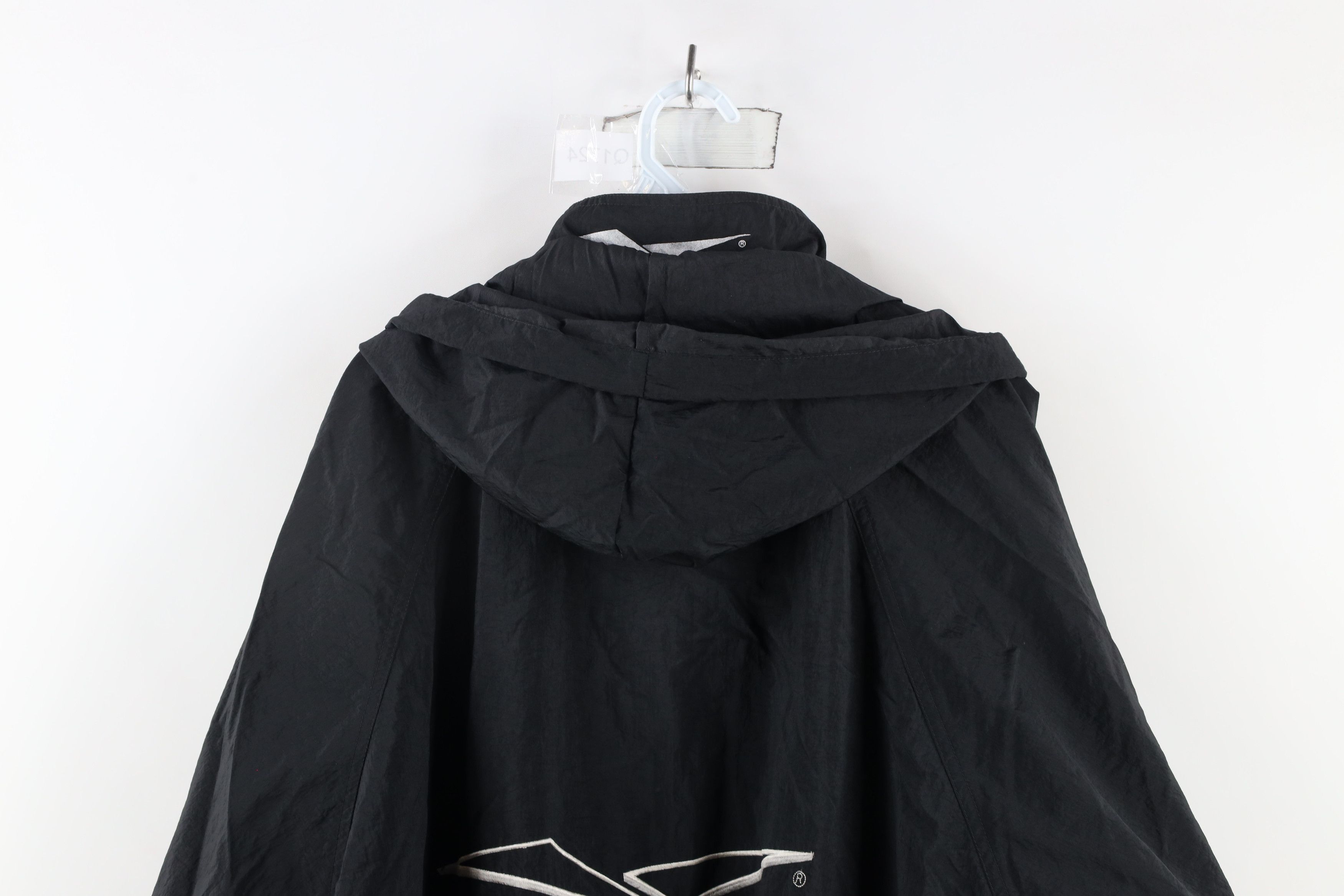 Reebok × Vintage Vintage 90s Reebok Spell Out Hooded Windbreaker Jacket Black Size US L / EU 52-54 / 3 - 14 Thumbnail