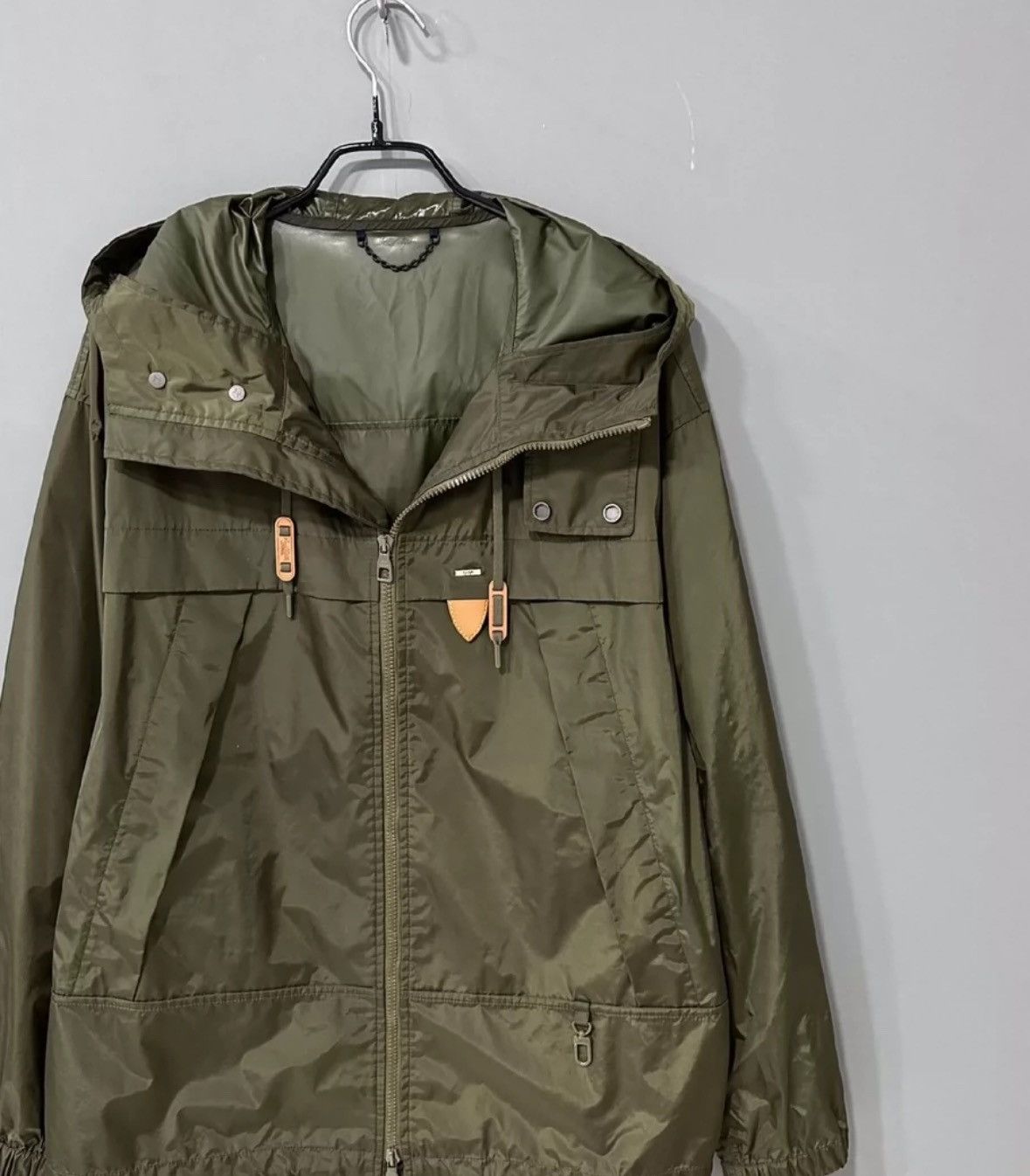 Louis Vuitton LOUIS VUITTON Windproof hanging assault suit Size US M / EU 48-50 / 2 - 3 Thumbnail