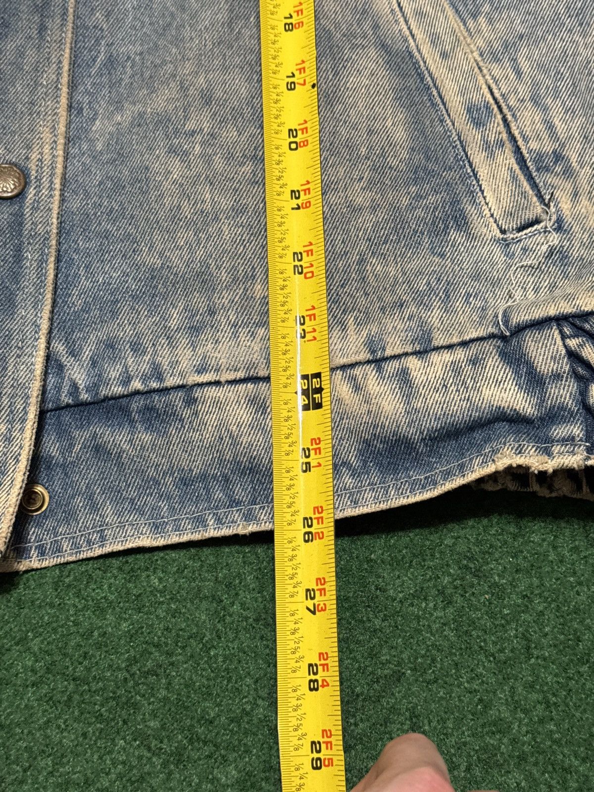 Jordache Vintage Jordache Acid Wash Distressed Lined L Denim Jacket Size L / US 10 / IT 46 - 7 Thumbnail