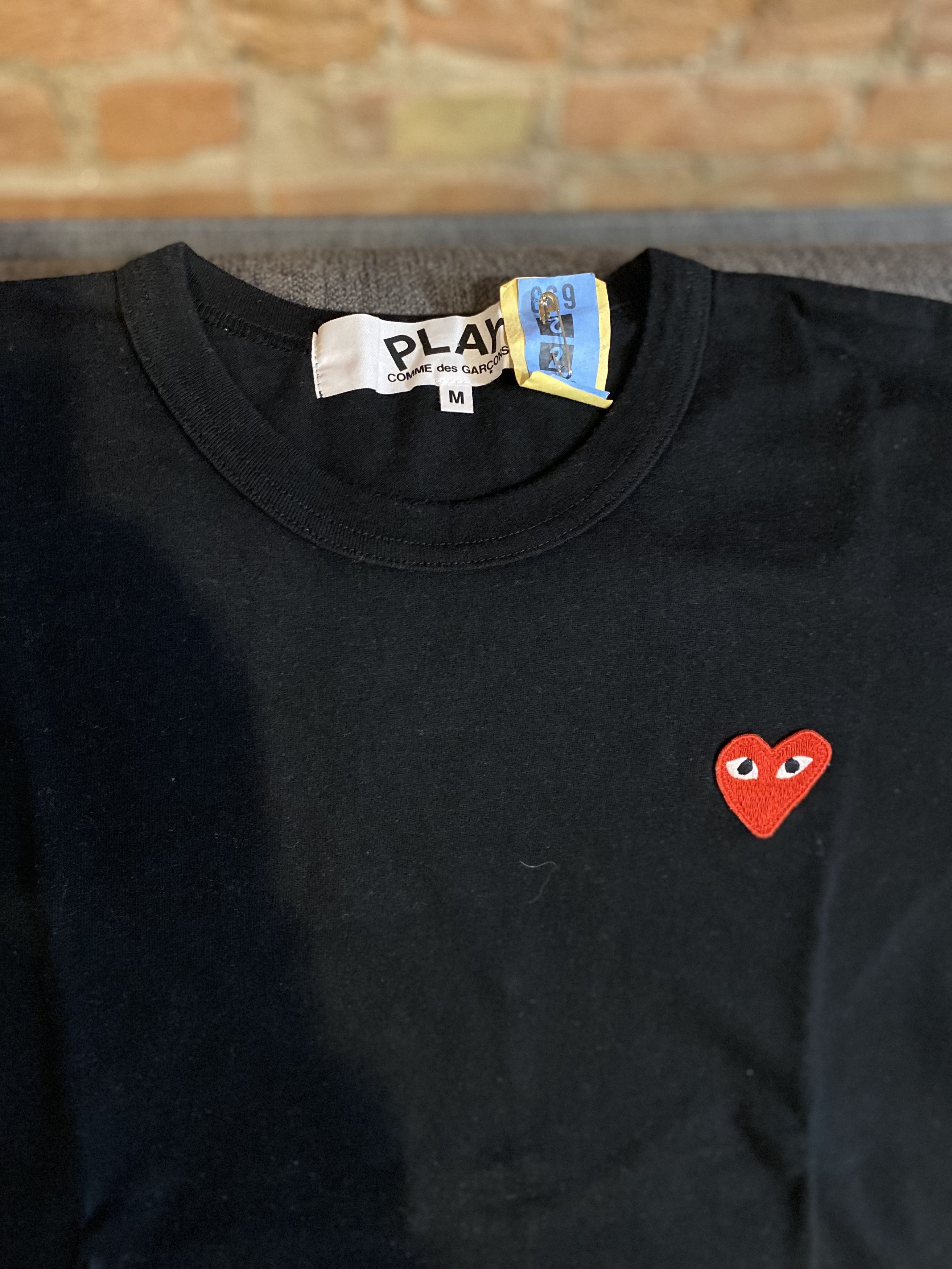 Comme des Garcons PLAY Comme des Garçons Play Logo Patch Crewneck T-Shirt Size US M / EU 48-50 / 2 - 2 Thumbnail